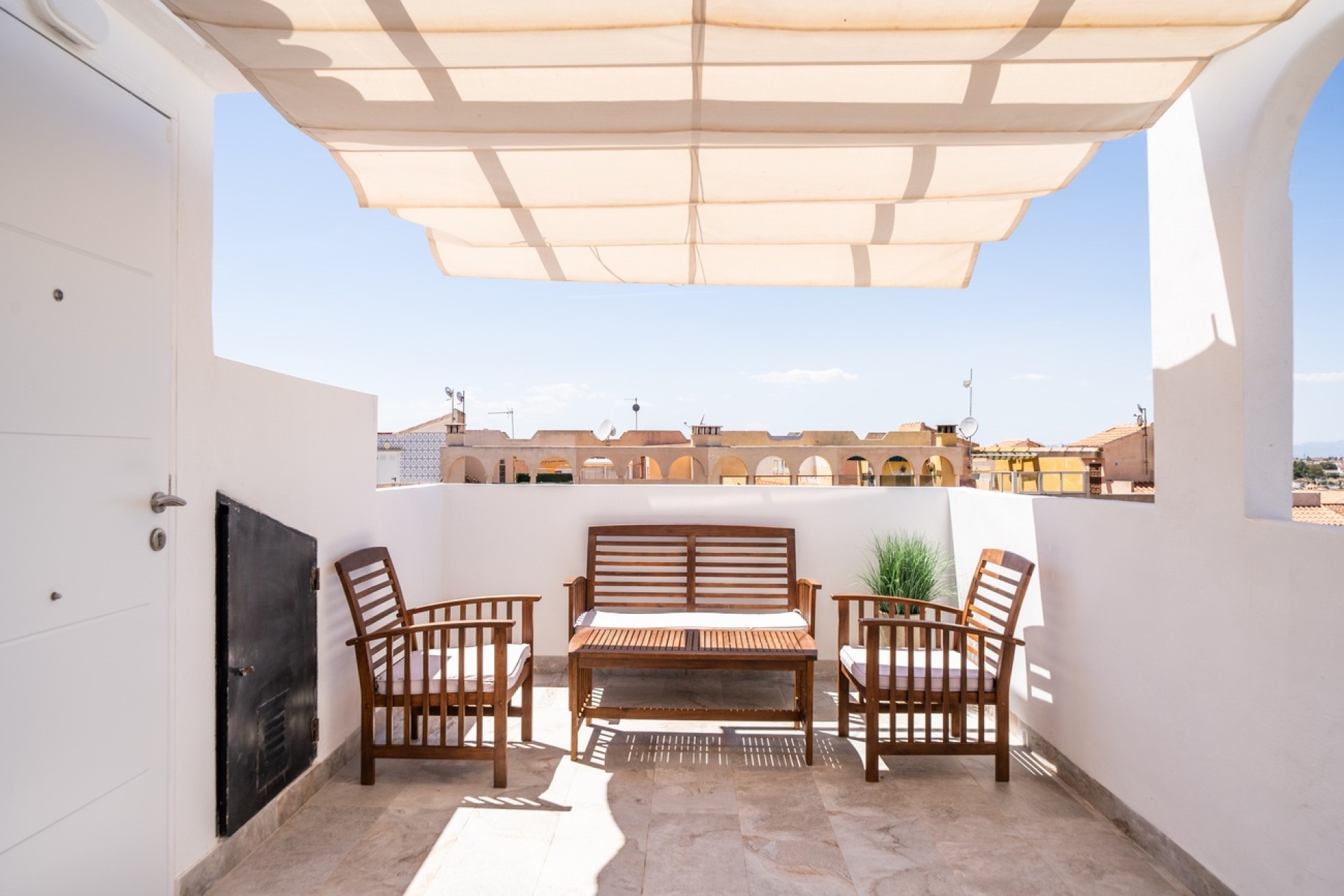 Sprzedaż - Apartament / Mieszkanie -
El Chaparral - Costa Blanca