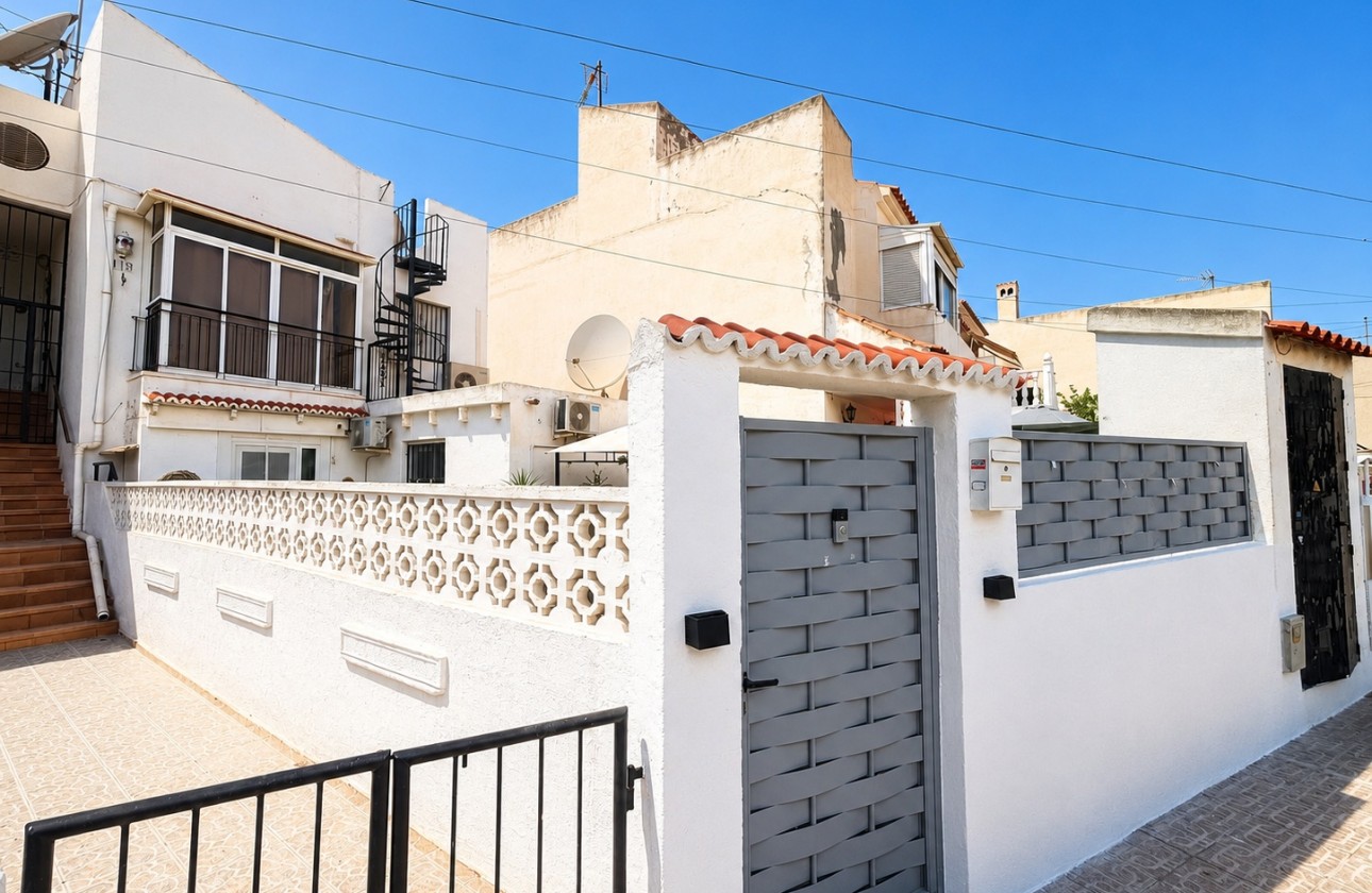 Sprzedaż - Apartament / Mieszkanie -
El Chaparral - Urbanización El Chaparral