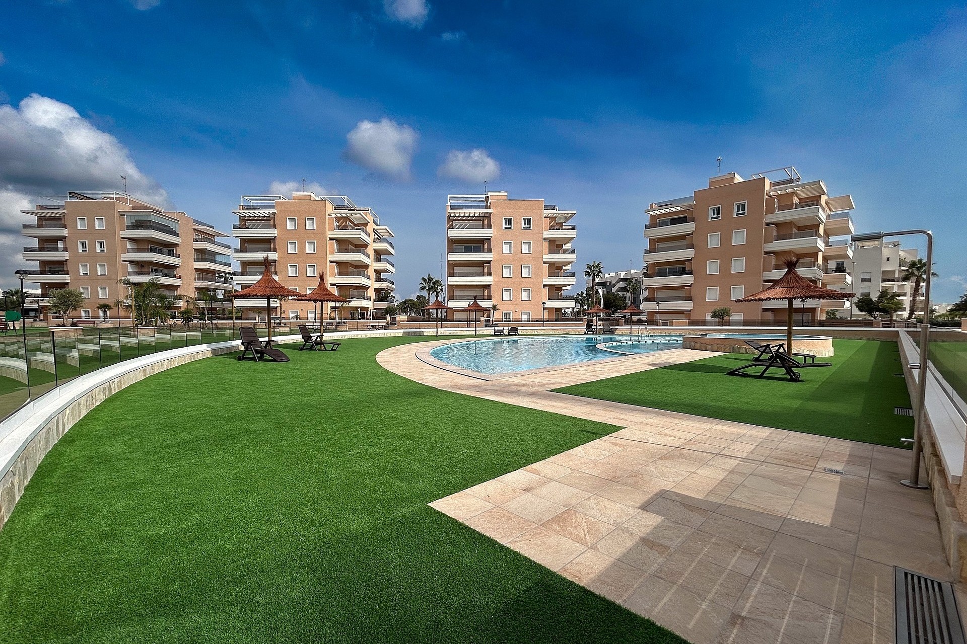 Sprzedaż - Apartament / Mieszkanie -
El Raso - Costa Blanca
