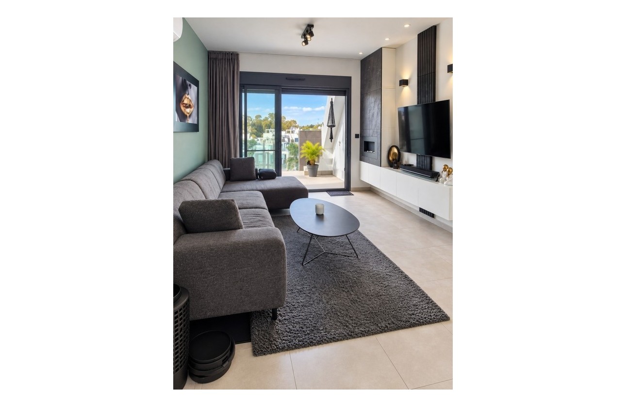 Sprzedaż - Apartament / Mieszkanie -
El Raso