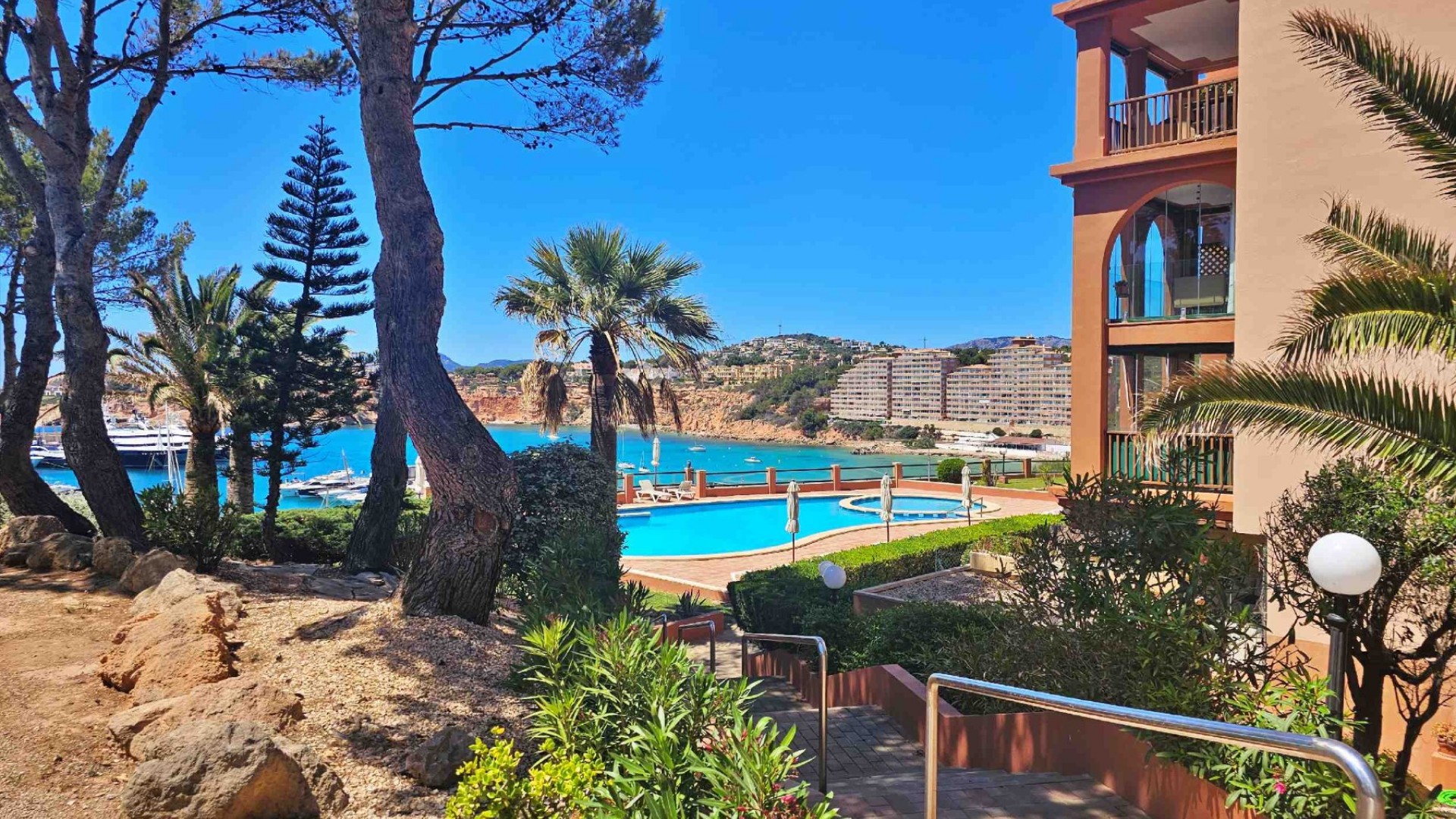 Sprzedaż - Apartament mieszkanie -
El Toro - Calvià