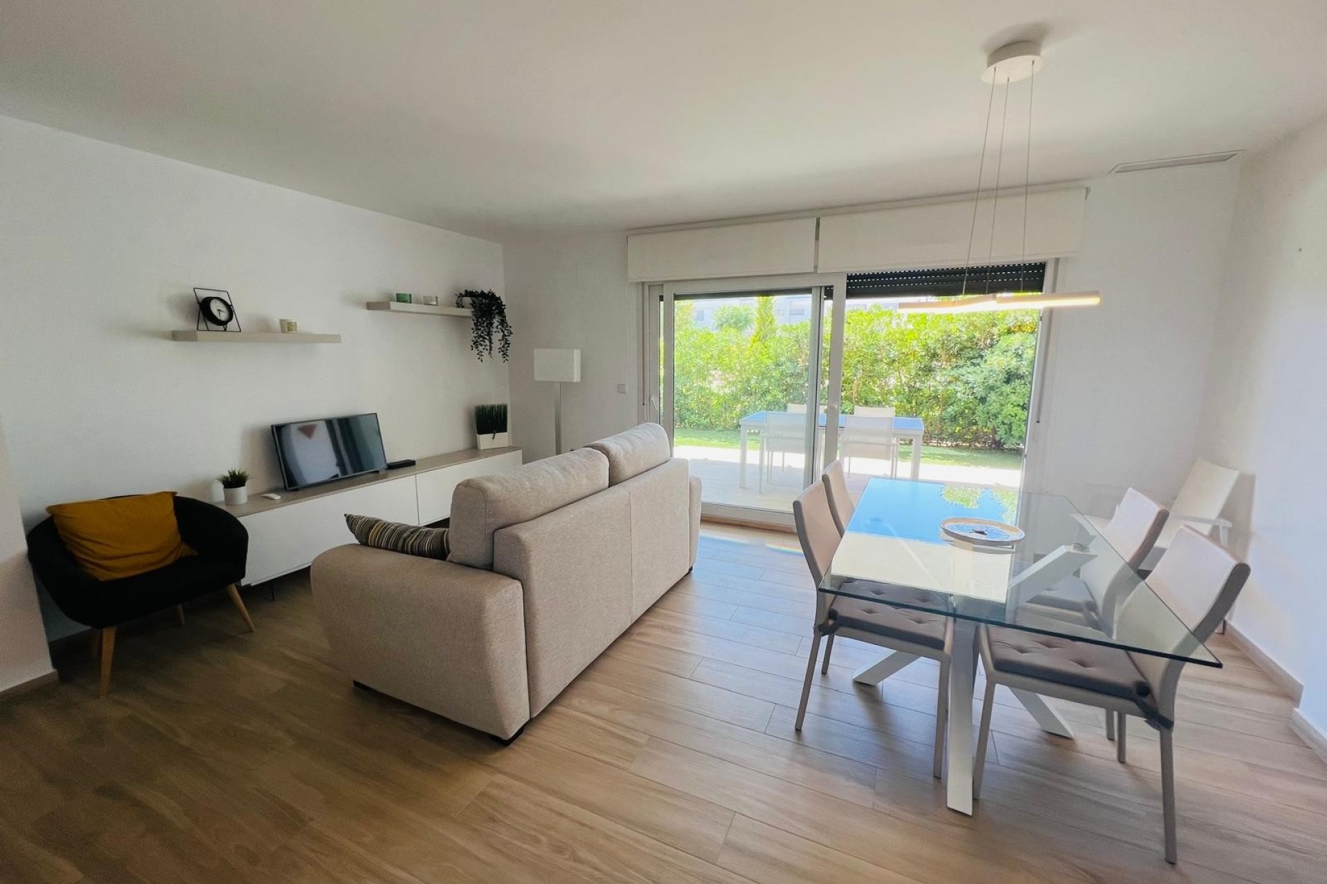Sprzedaż - Apartament / Mieszkanie -
Entre Naranjos - Vistabella Golf