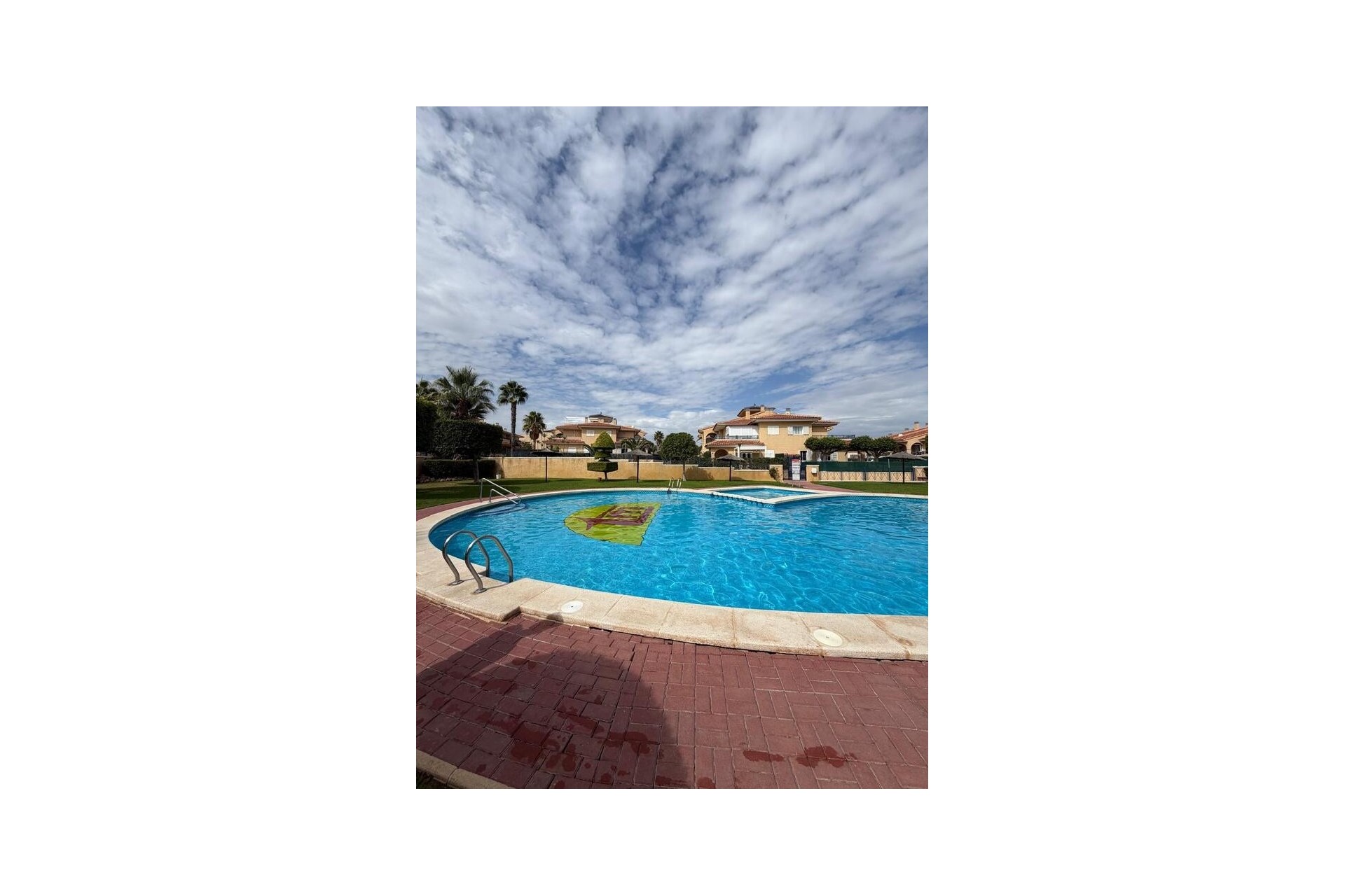 Sprzedaż - Apartament / Mieszkanie -
Gran Alacant