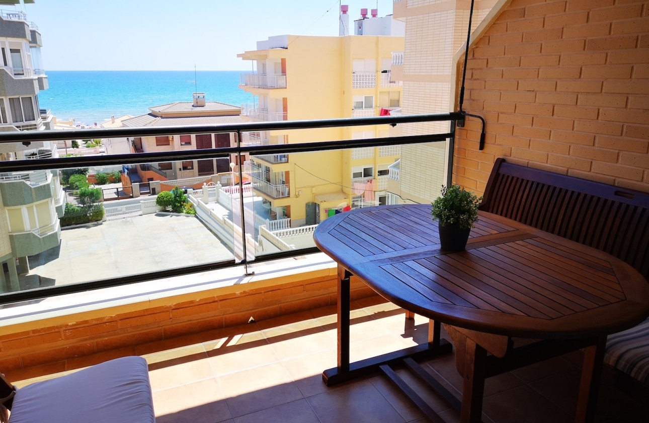 Sprzedaż - Apartament / Mieszkanie -
Guardamar del Segura - Costa Blanca