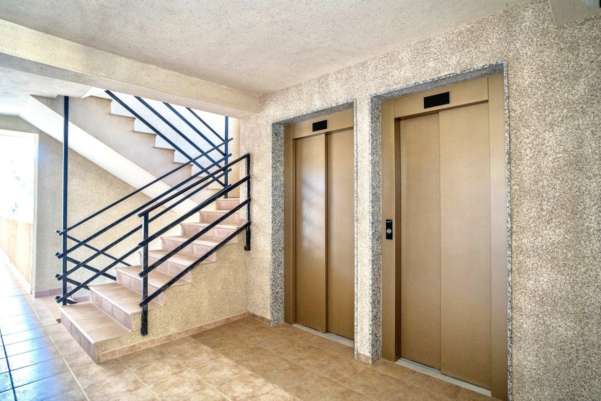 Sprzedaż - Apartament / Mieszkanie -
Guardamar del Segura - Costa Blanca