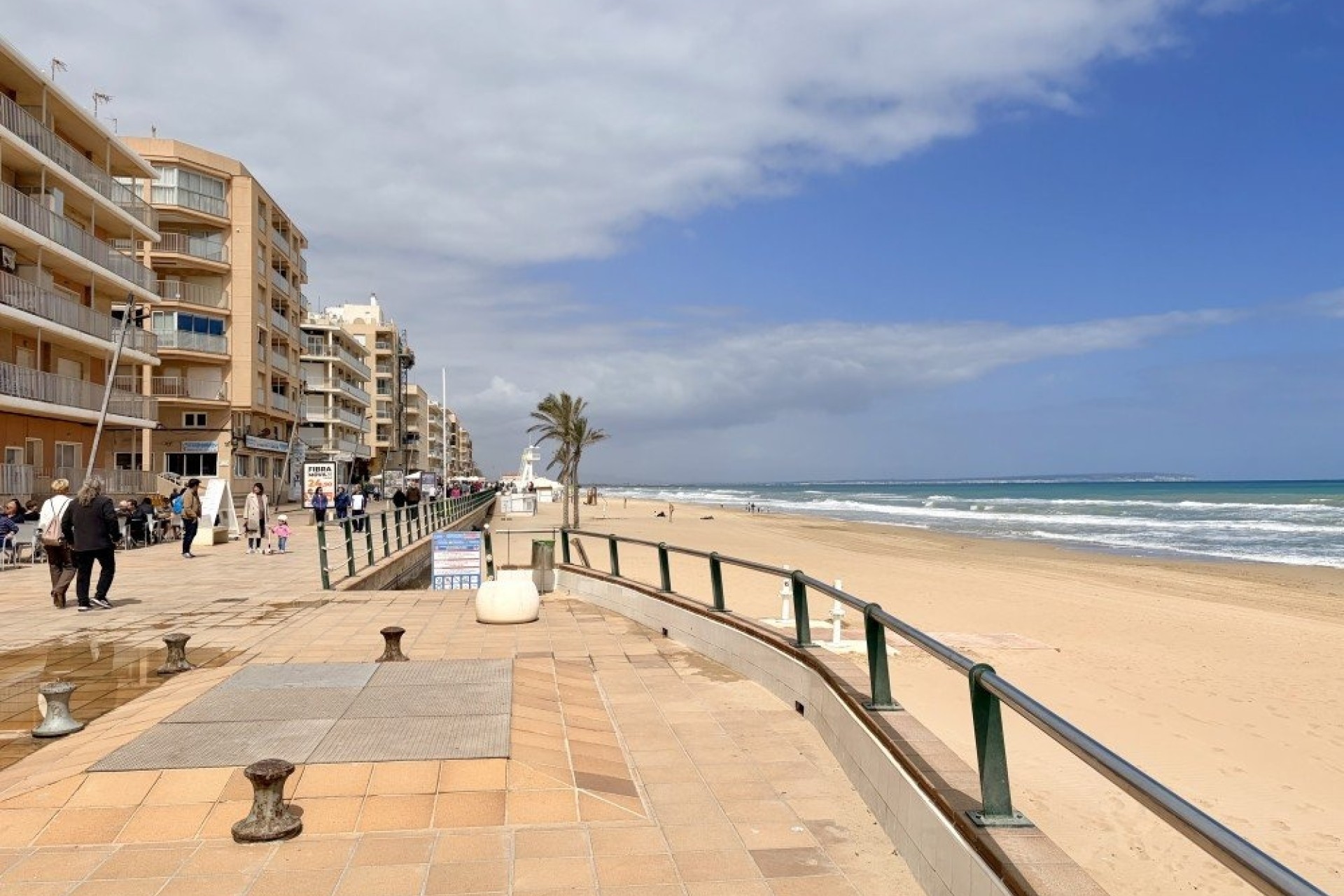 Sprzedaż - Apartament / Mieszkanie -
Guardamar del Segura - Costa Blanca