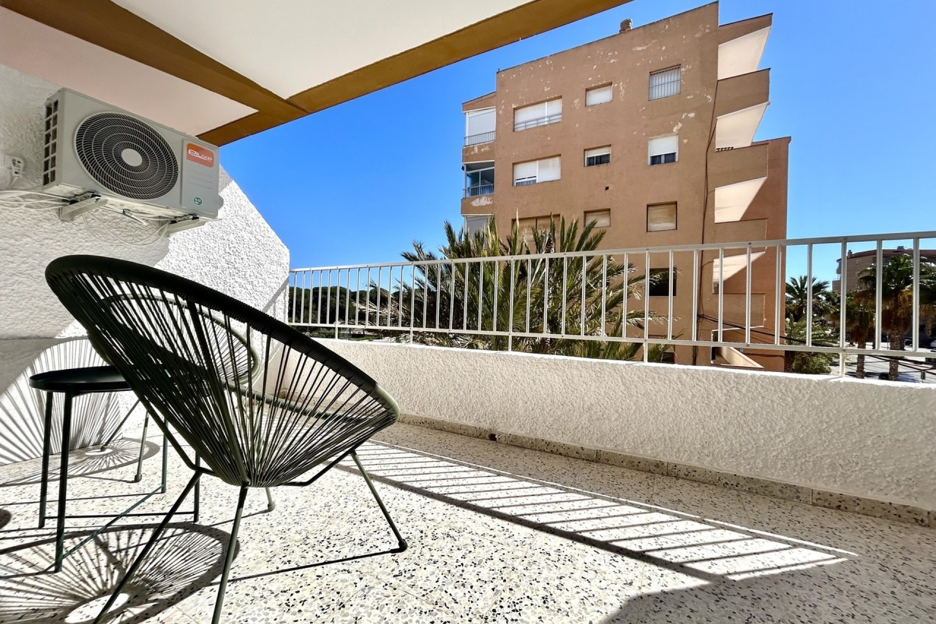 Sprzedaż - Apartament / Mieszkanie -
Guardamar del Segura - Costa Blanca