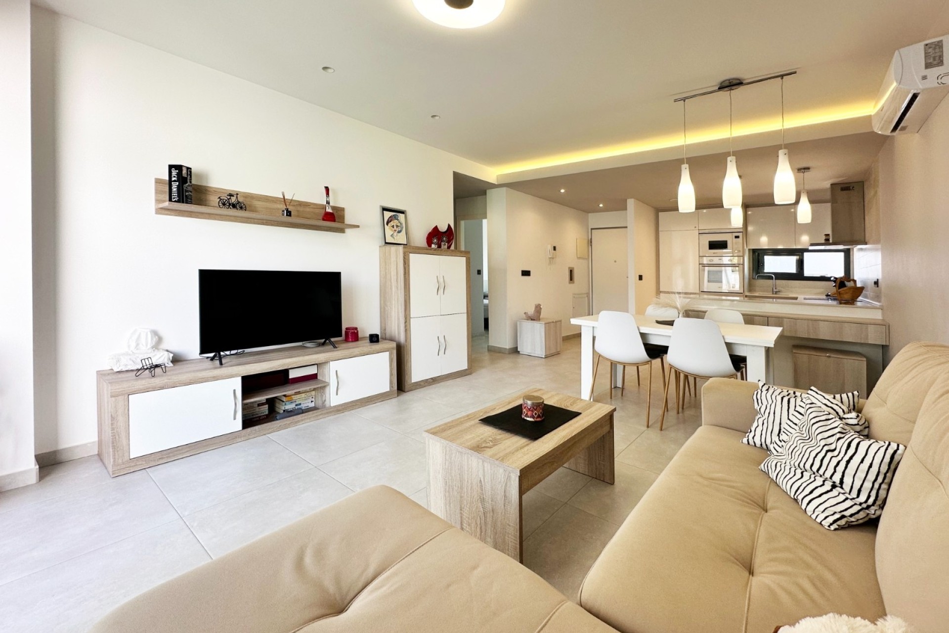 Sprzedaż - Apartament / Mieszkanie -
Guardamar del Segura - El Raso