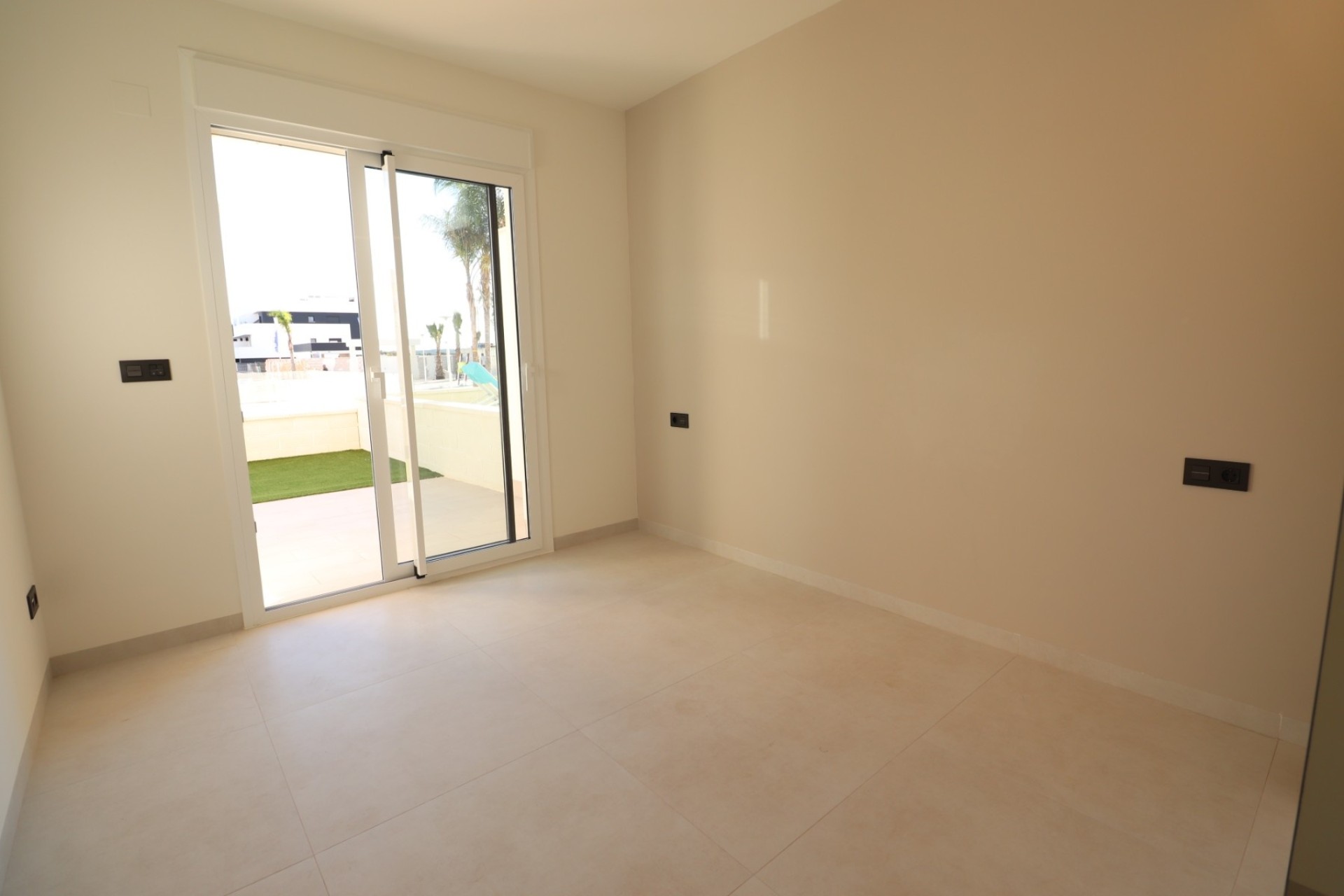 Sprzedaż - Apartament / Mieszkanie -
Guardamar del Segura - El Raso