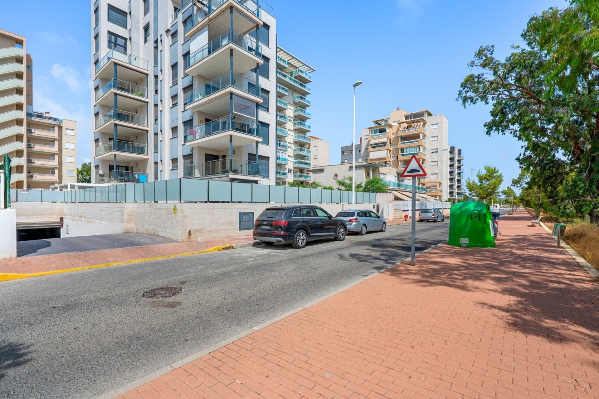 Sprzedaż - Apartament / Mieszkanie -
Guardamar del Segura - Guardamar