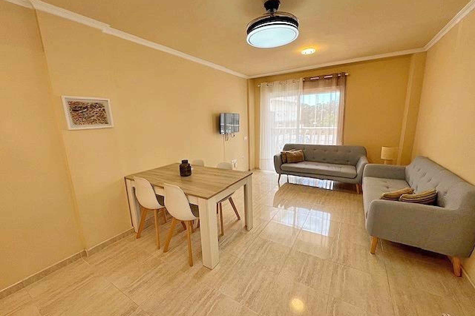 Sprzedaż - Apartament / Mieszkanie -
Guardamar del Segura - puerto deportivo
