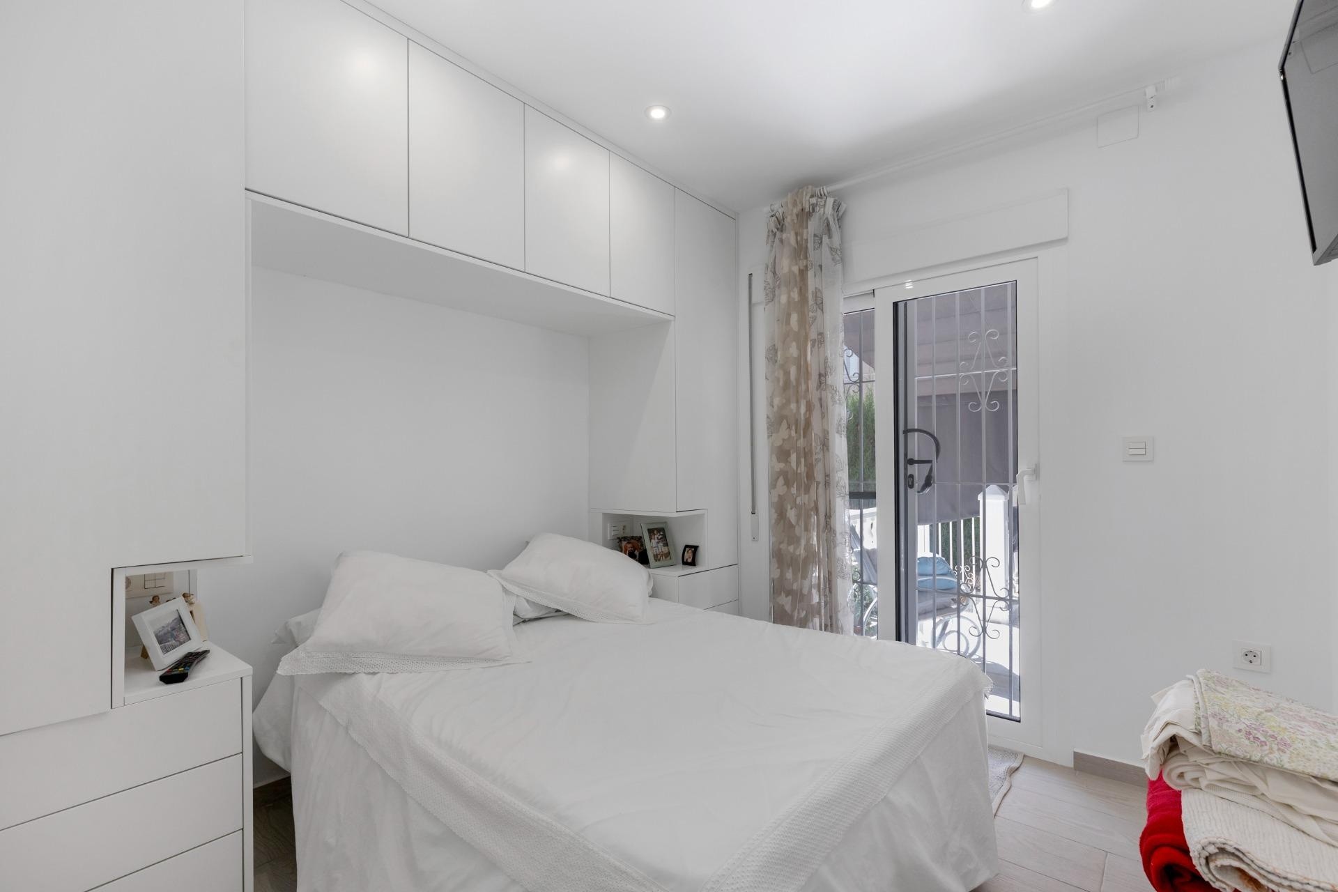 Sprzedaż - Apartament mieszkanie -
Guardamar del Segura - Urbanizaciones