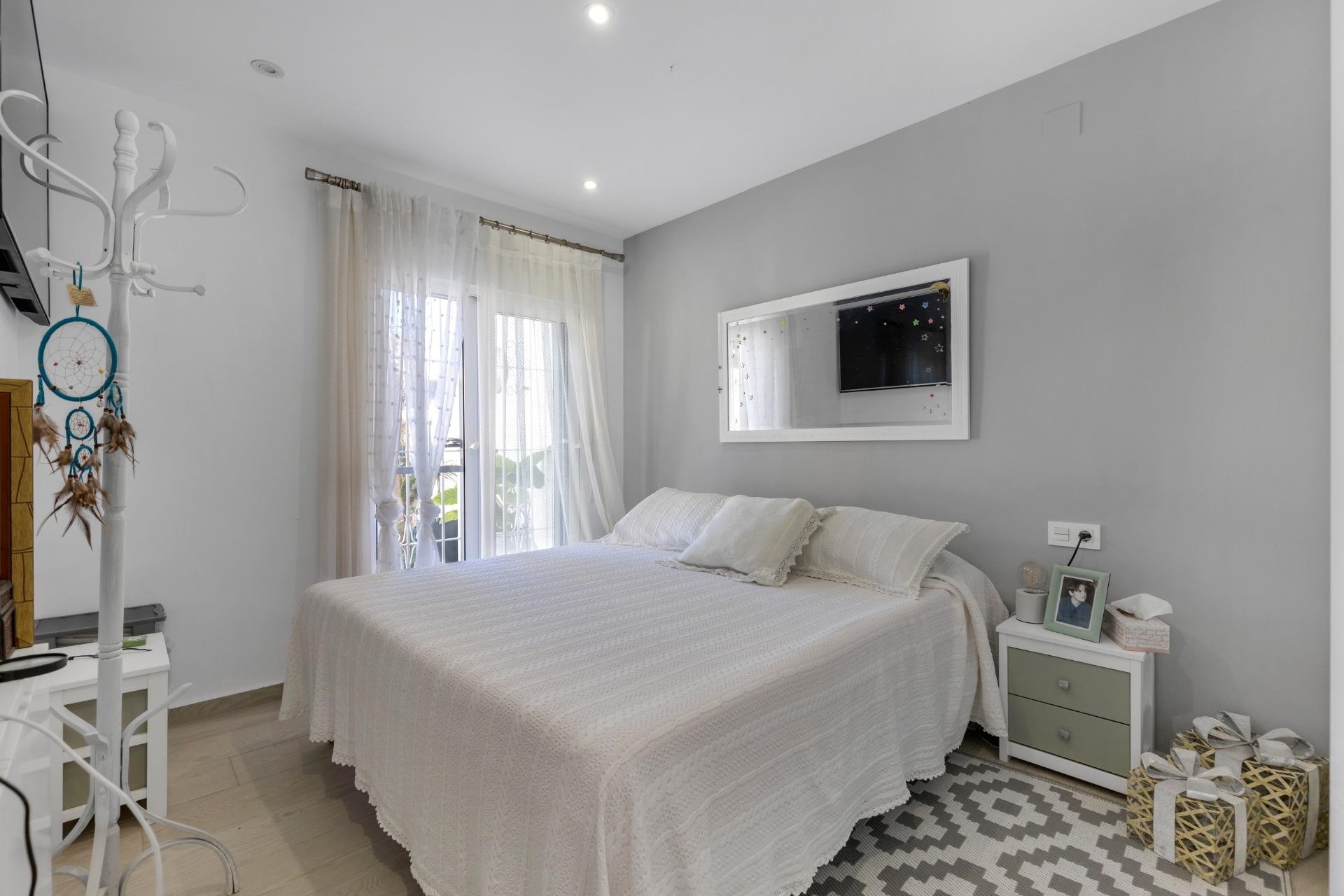 Sprzedaż - Apartament mieszkanie -
Guardamar del Segura - Urbanizaciones