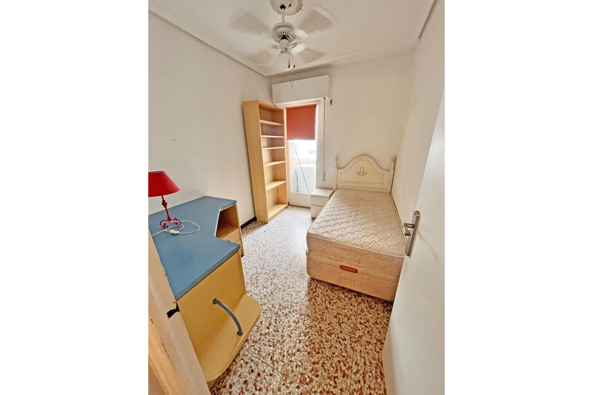Sprzedaż - Apartament / Mieszkanie -
Guardamar del Segura