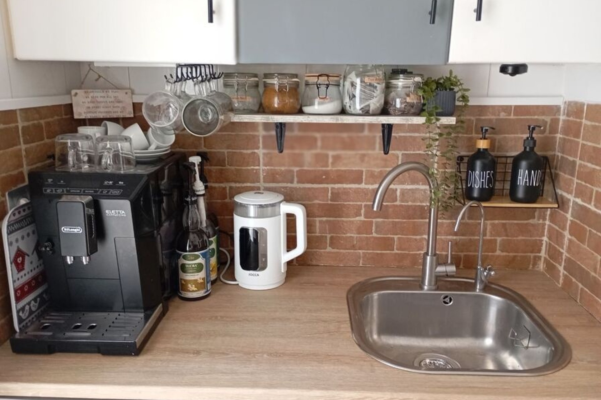 Sprzedaż - Apartament / Mieszkanie -
Jacarilla - Inland