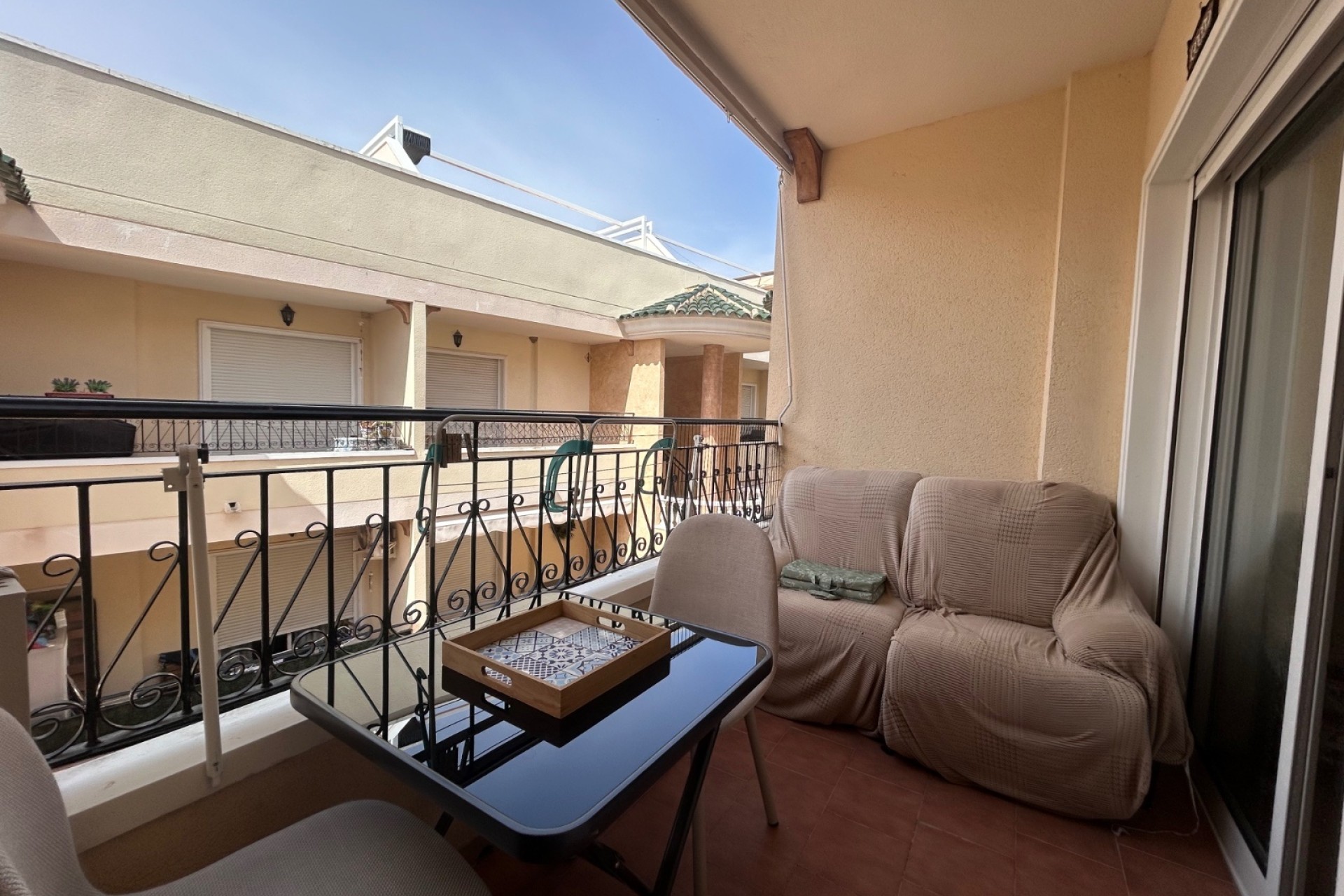 Sprzedaż - Apartament / Mieszkanie -
Jacarilla