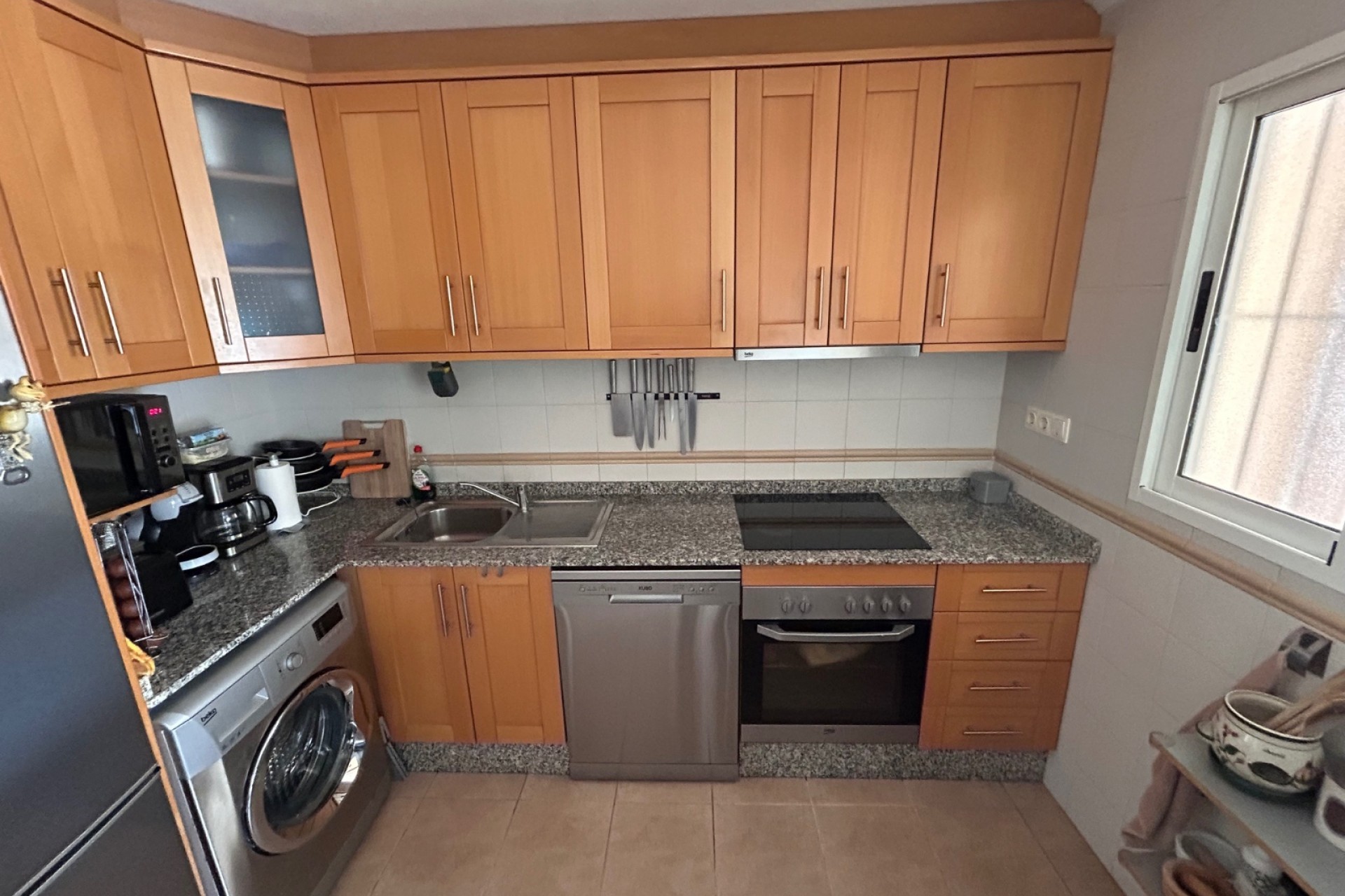 Sprzedaż - Apartament / Mieszkanie -
Jacarilla
