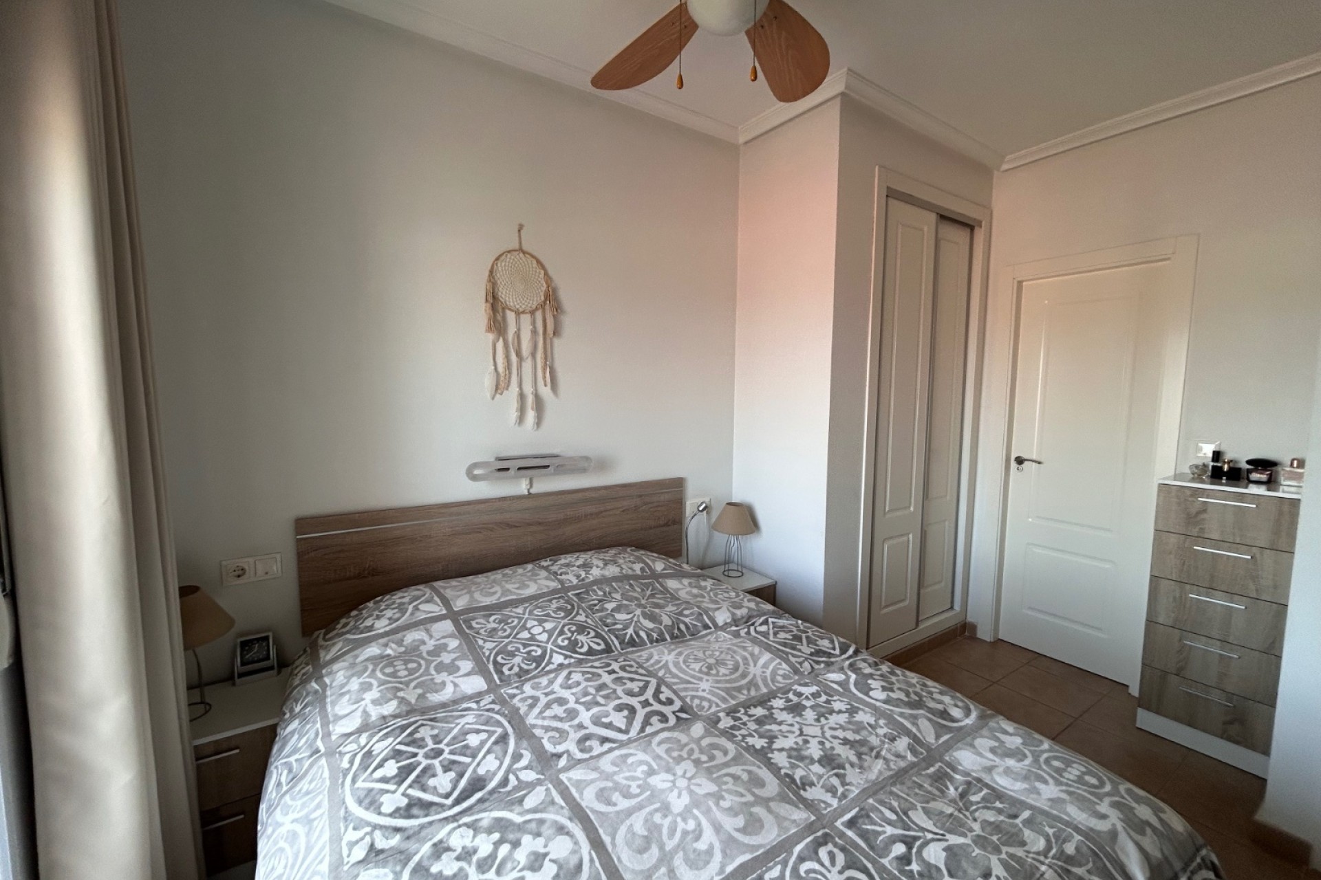 Sprzedaż - Apartament / Mieszkanie -
Jacarilla