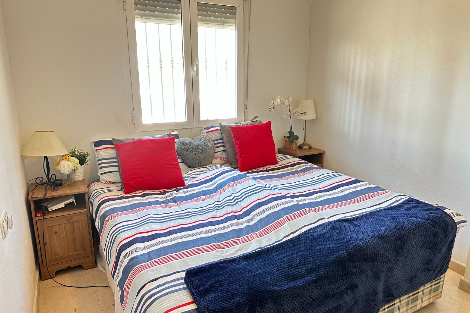 Sprzedaż - Apartament / Mieszkanie -
Jacarilla