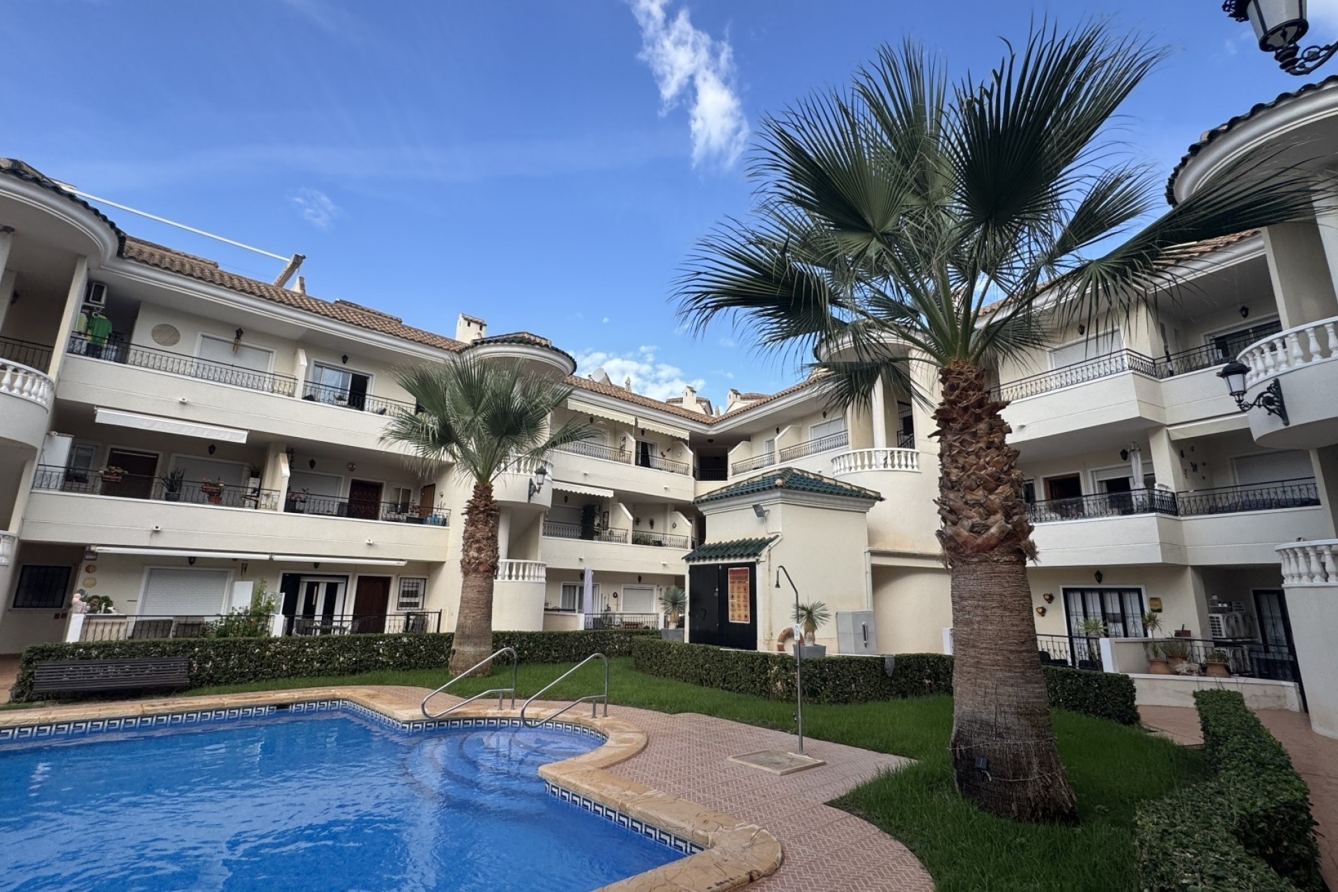 Sprzedaż - Apartament / Mieszkanie -
Jacarilla