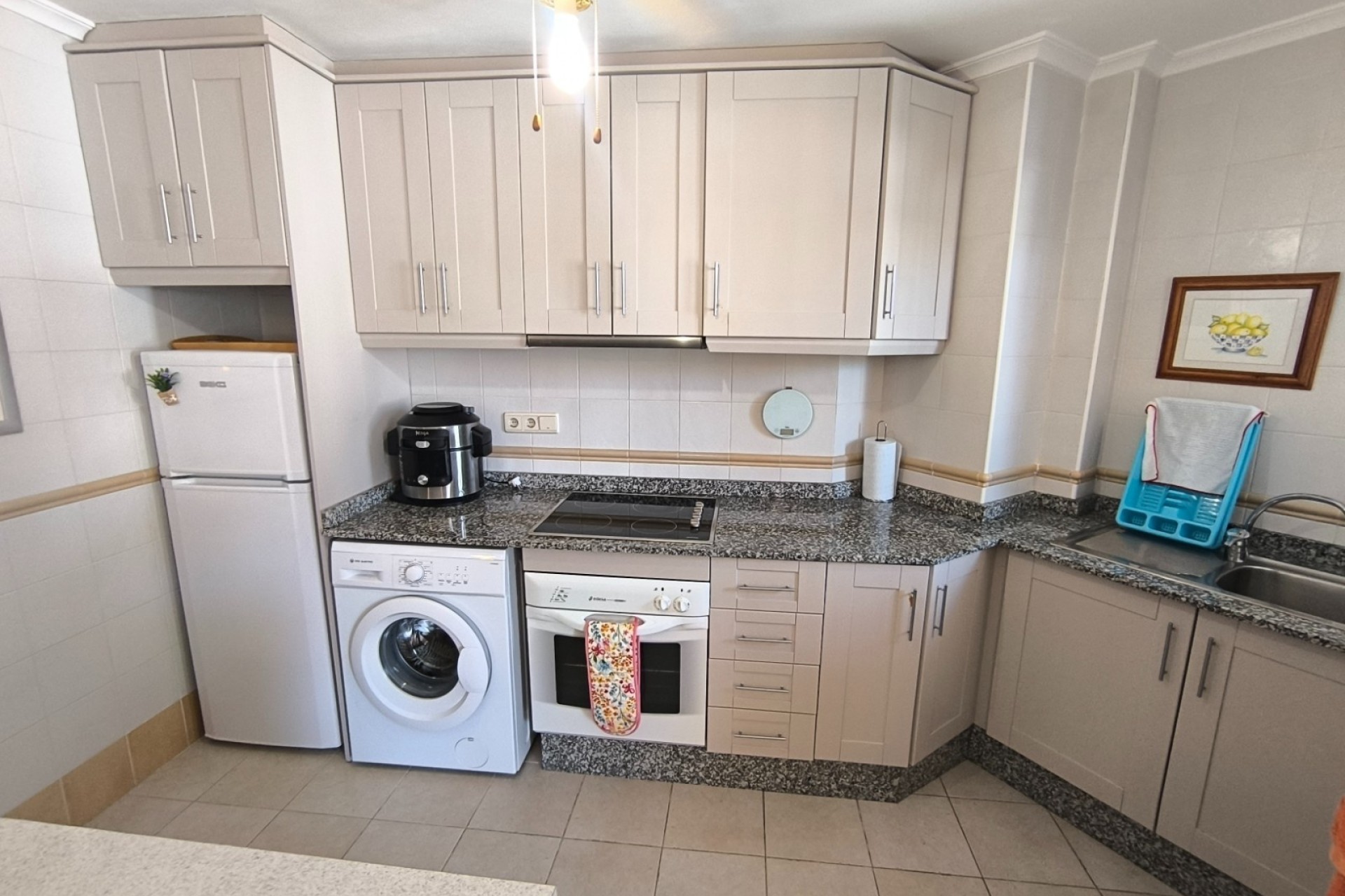 Sprzedaż - Apartament / Mieszkanie -
Jacarilla