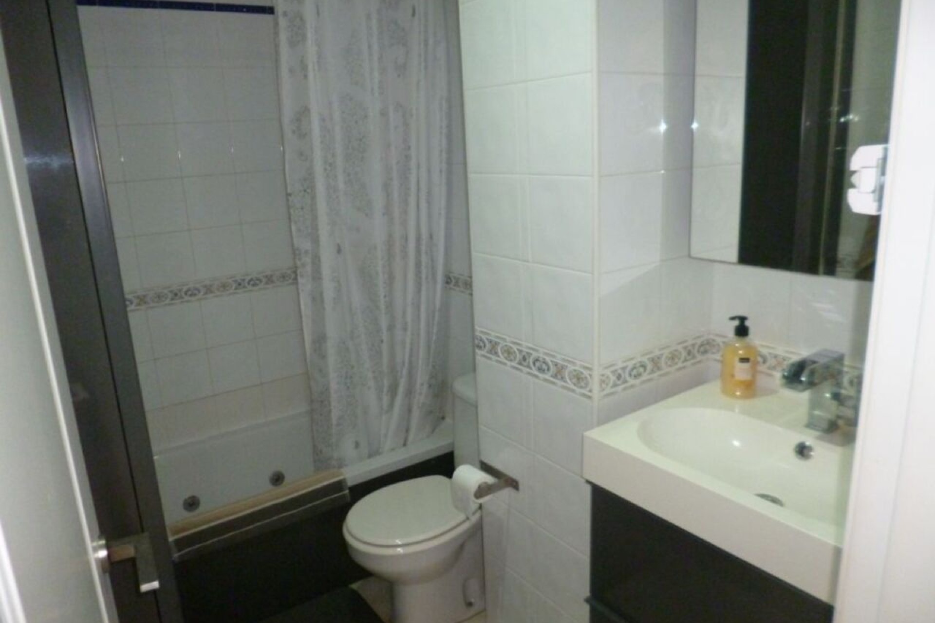 Sprzedaż - Apartament / Mieszkanie -
La Florida - Inland
