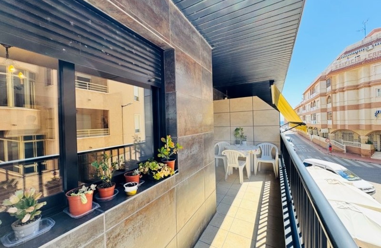 Sprzedaż - Apartament / Mieszkanie -
La Mata - Costa Blanca