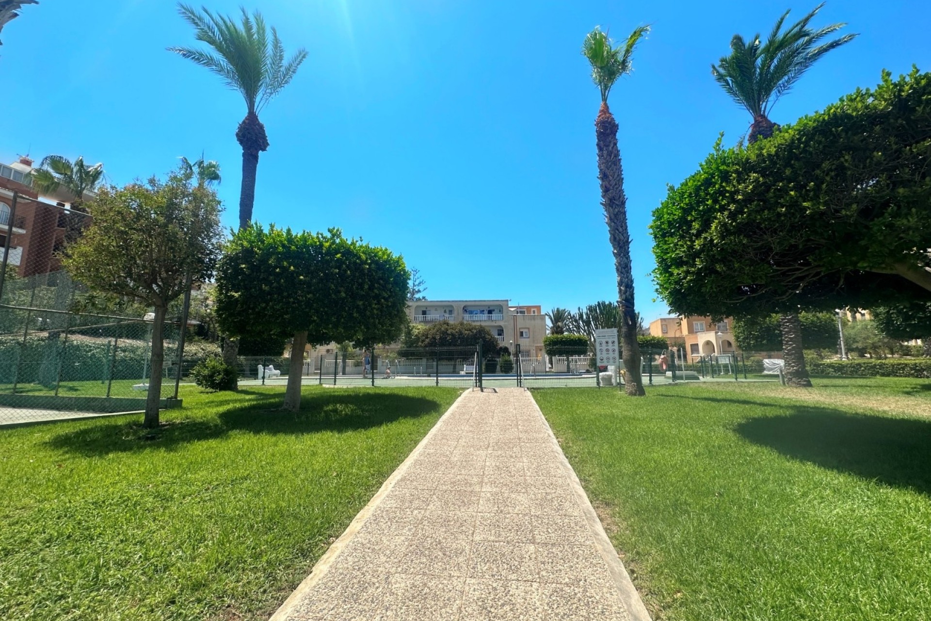Sprzedaż - Apartament / Mieszkanie -
La Mata