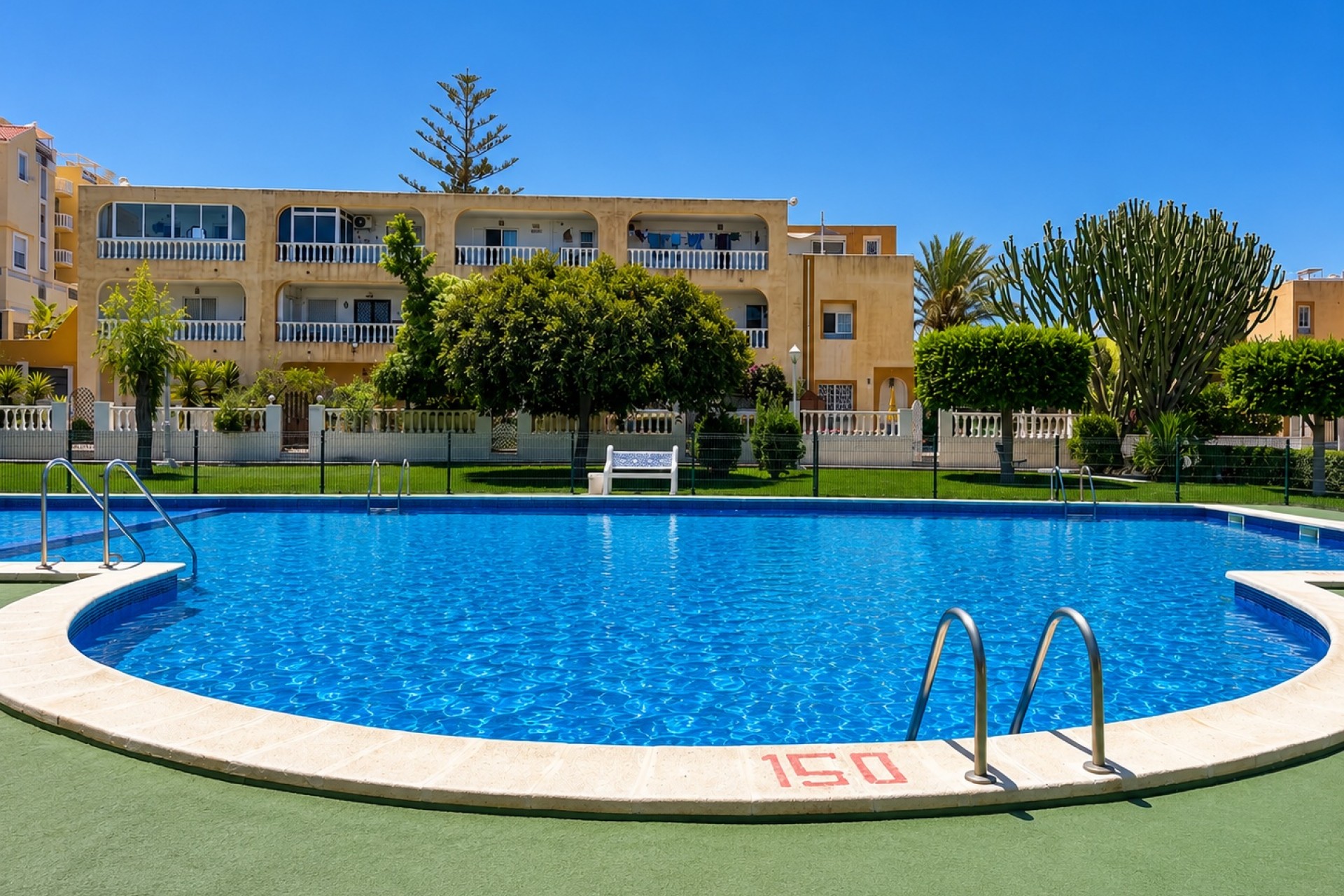 Sprzedaż - Apartament / Mieszkanie -
La Mata