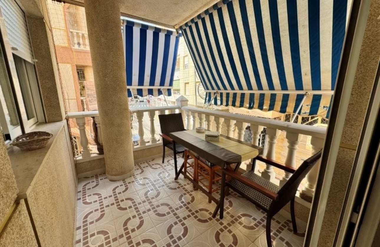 Sprzedaż - Apartament / Mieszkanie -
La Mata