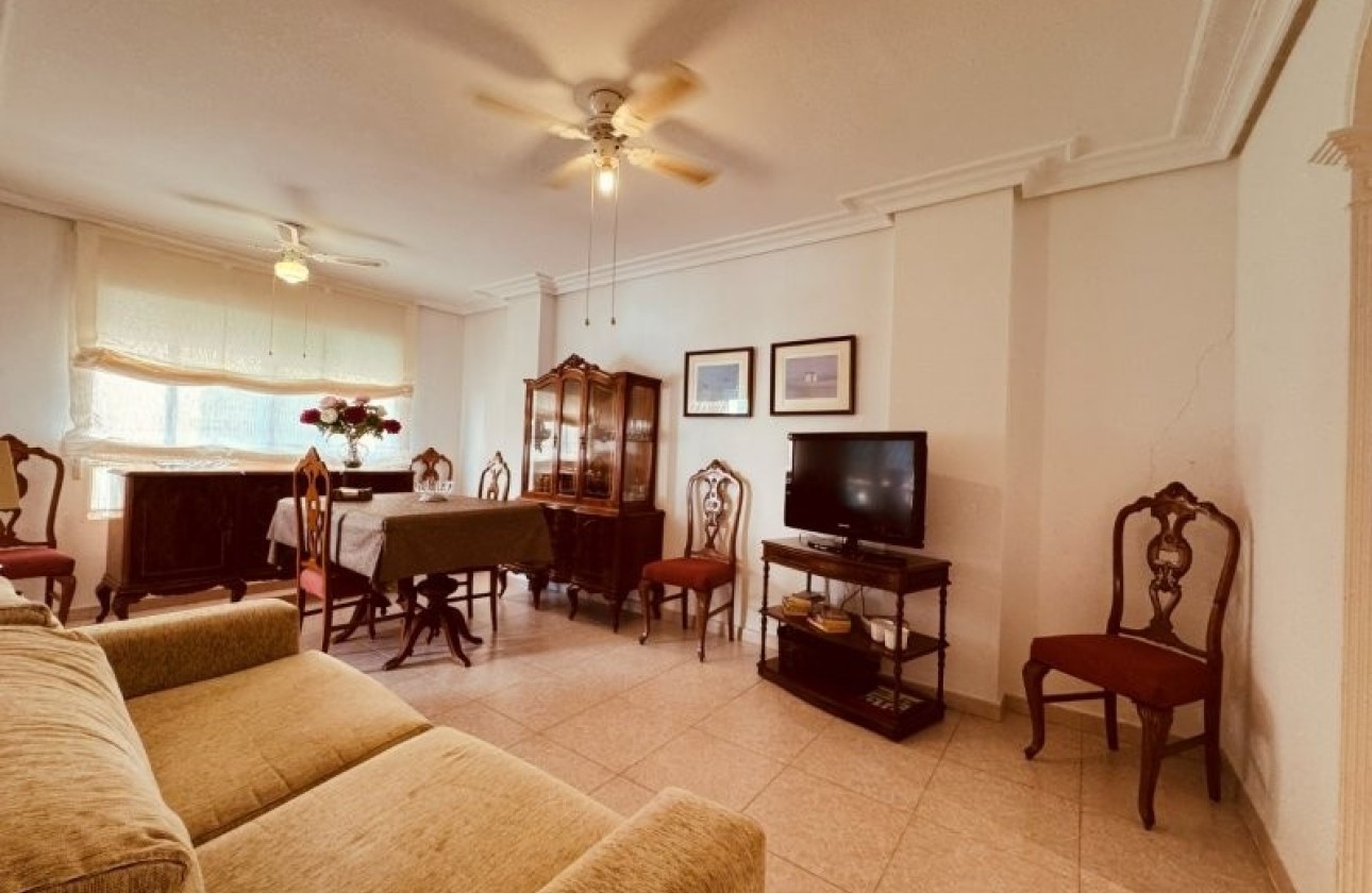 Sprzedaż - Apartament / Mieszkanie -
La Mata