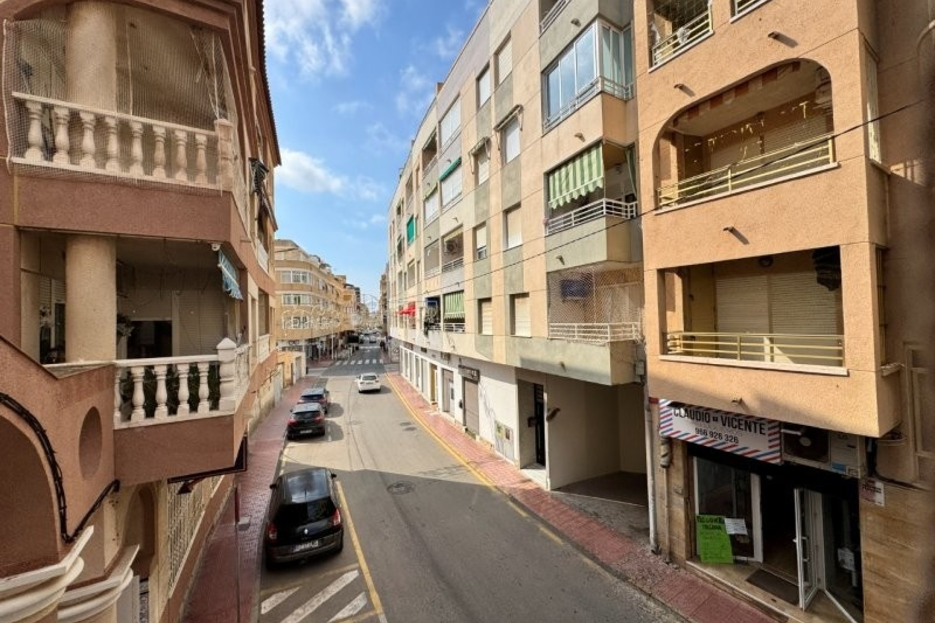 Sprzedaż - Apartament / Mieszkanie -
La Mata