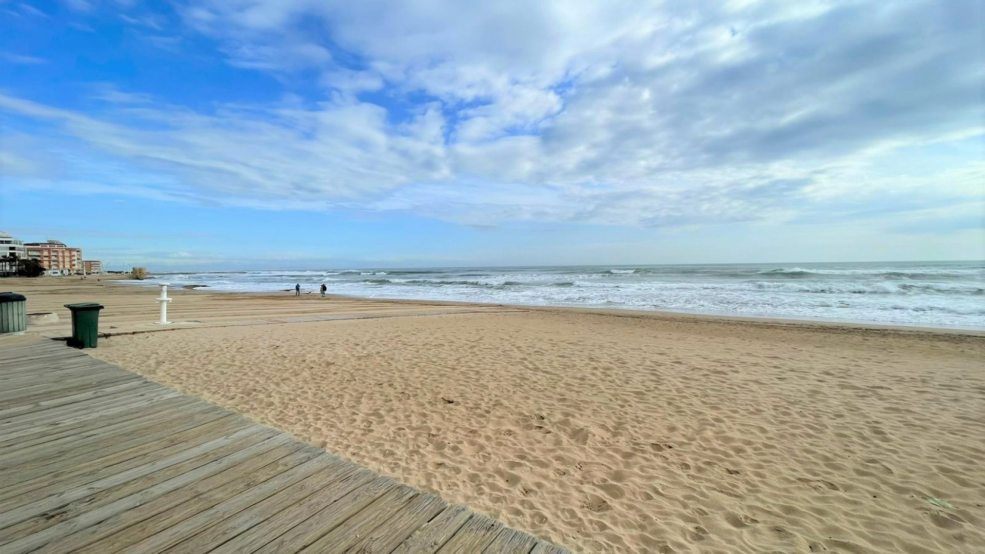 Sprzedaż - Apartament mieszkanie -
La Mata