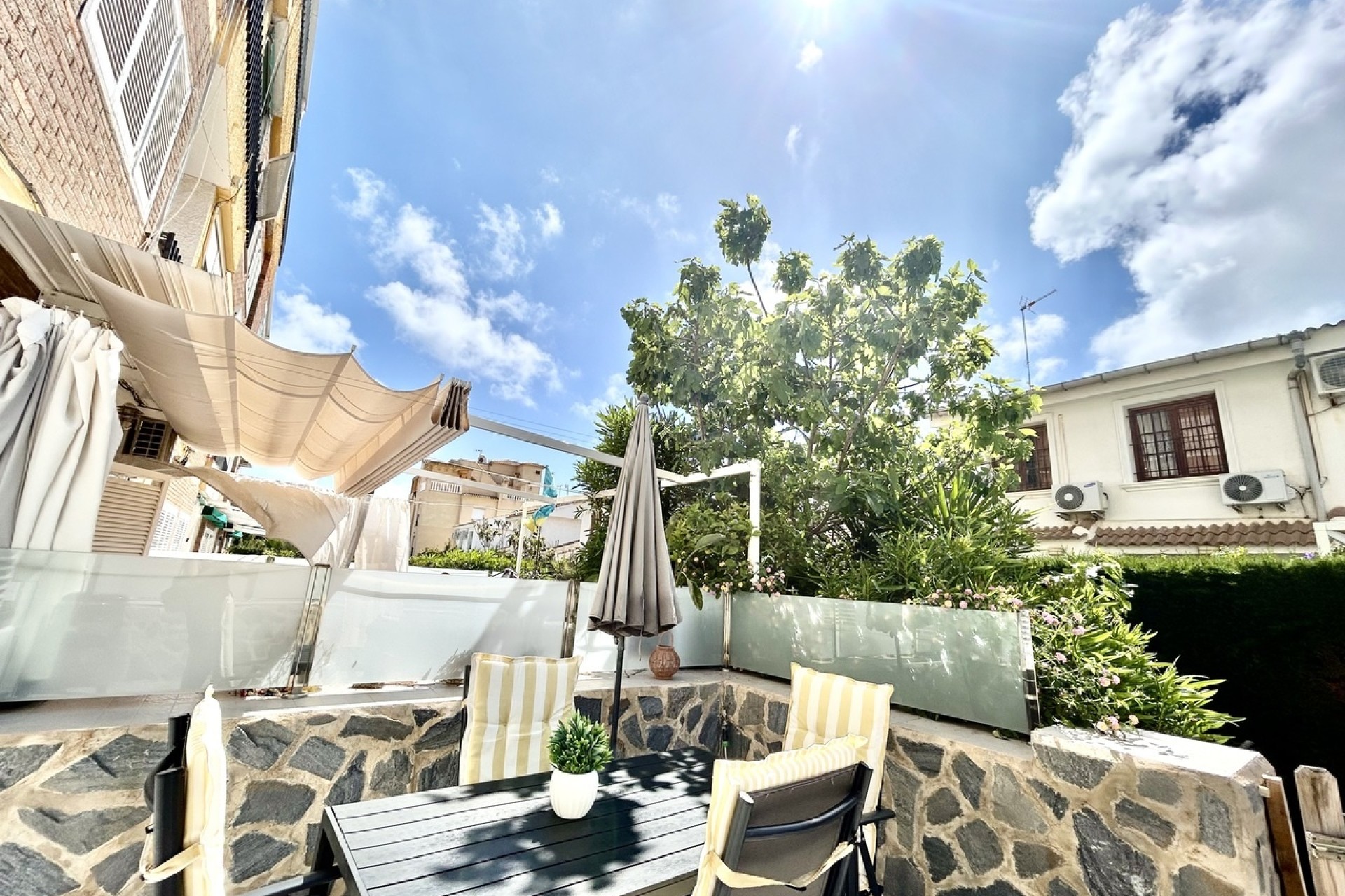 Sprzedaż - Apartament / Mieszkanie -
La Zenia - Costa Blanca