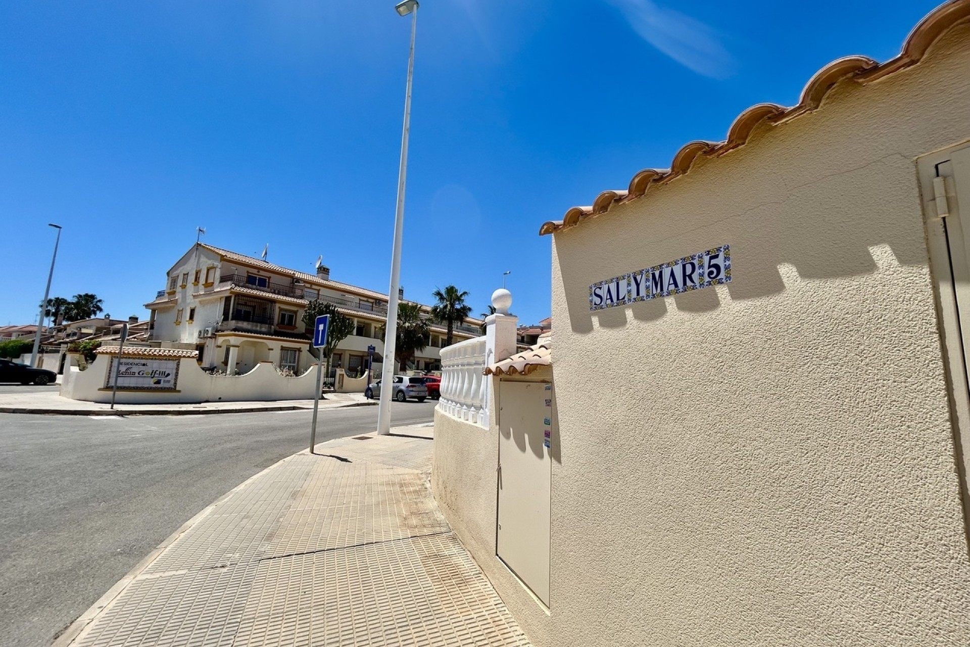 Sprzedaż - Apartament / Mieszkanie -
La Zenia - Costa Blanca