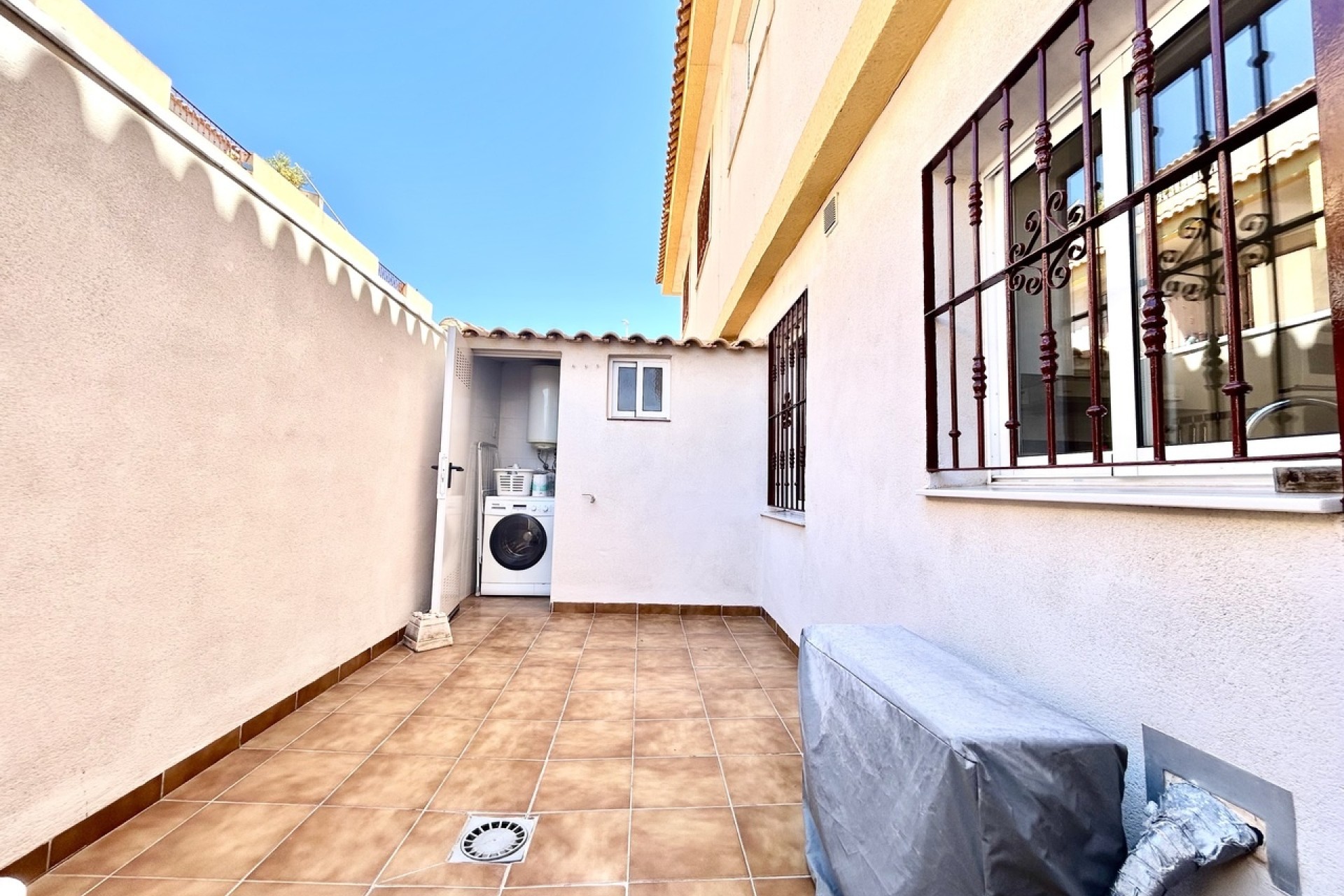 Sprzedaż - Apartament / Mieszkanie -
La Zenia - Costa Blanca