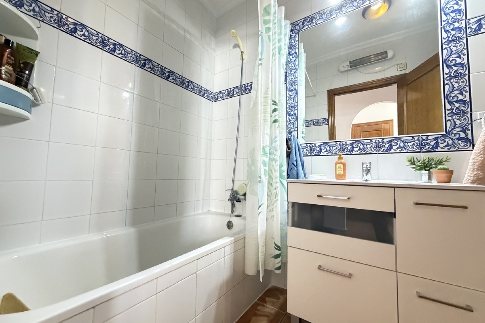 Sprzedaż - Apartament / Mieszkanie -
La Zenia