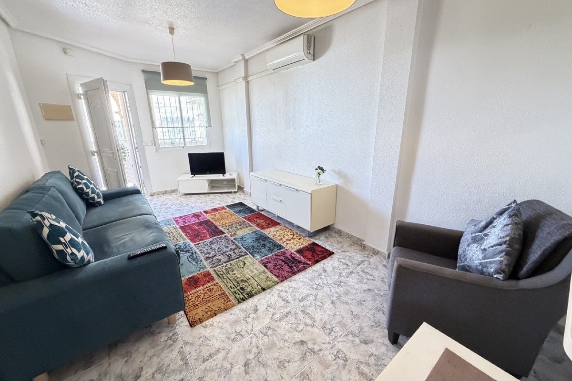 Sprzedaż - Apartament / Mieszkanie -
La Zenia