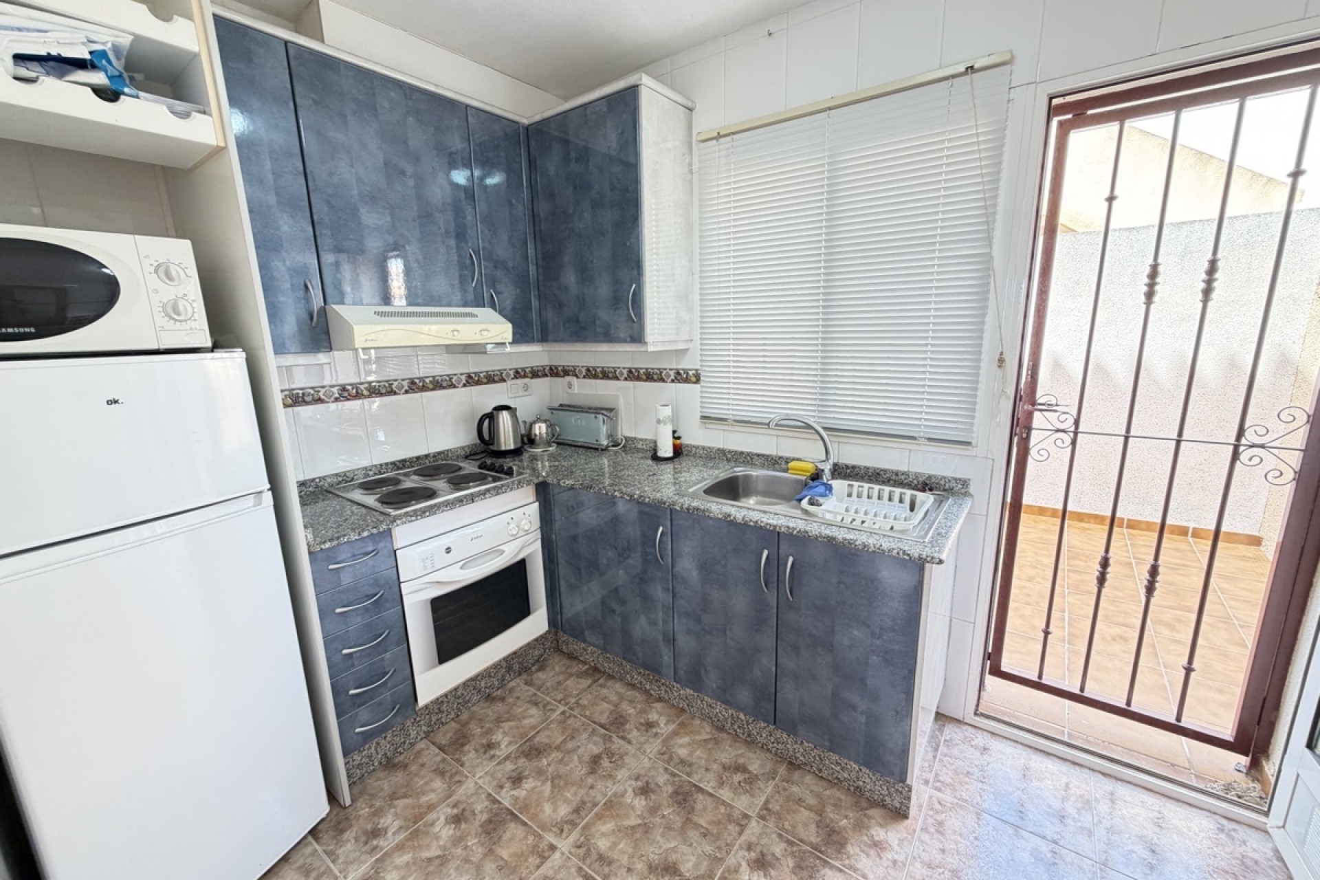 Sprzedaż - Apartament / Mieszkanie -
La Zenia
