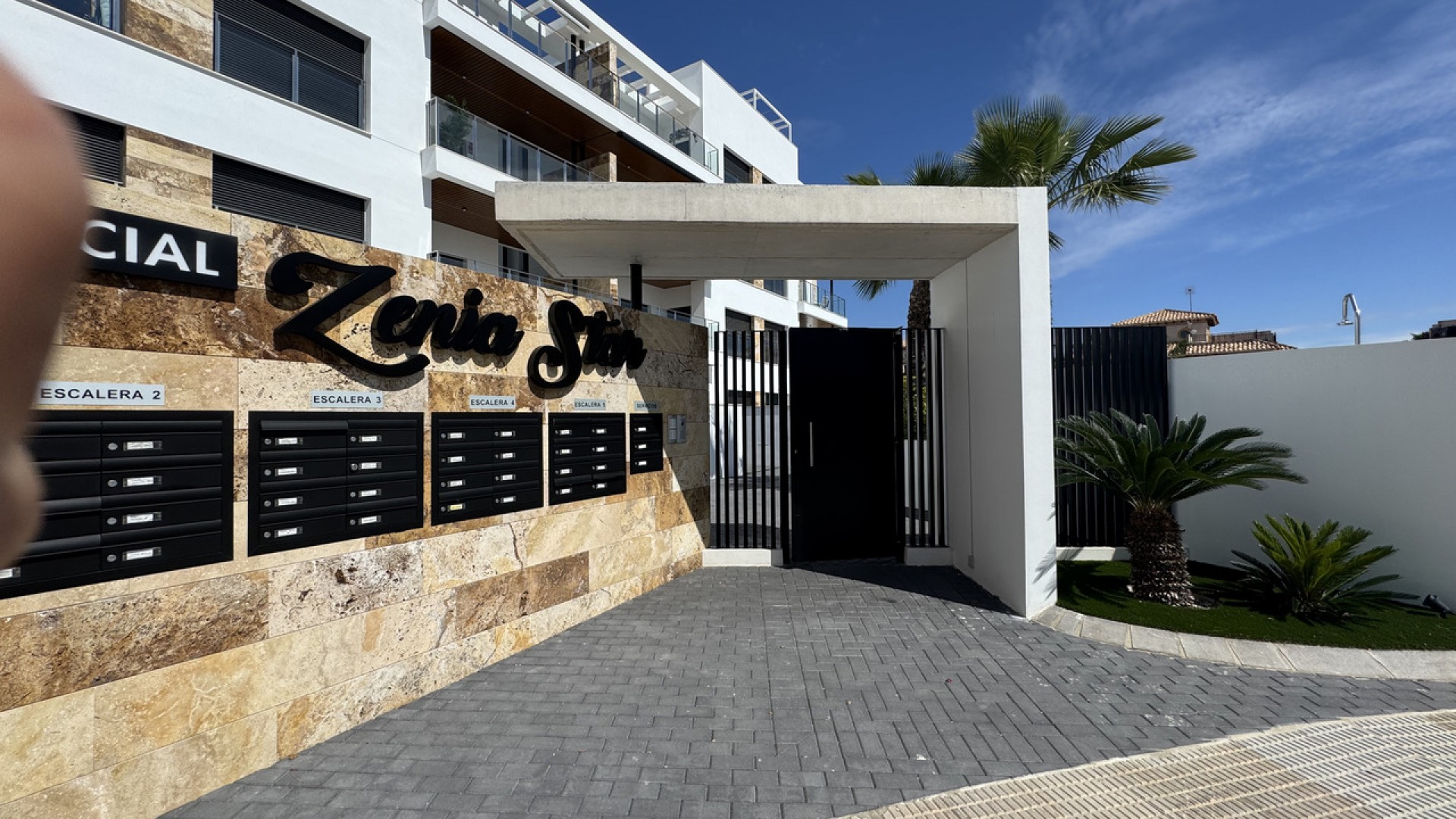 Sprzedaż - Apartament mieszkanie -
La Zenia