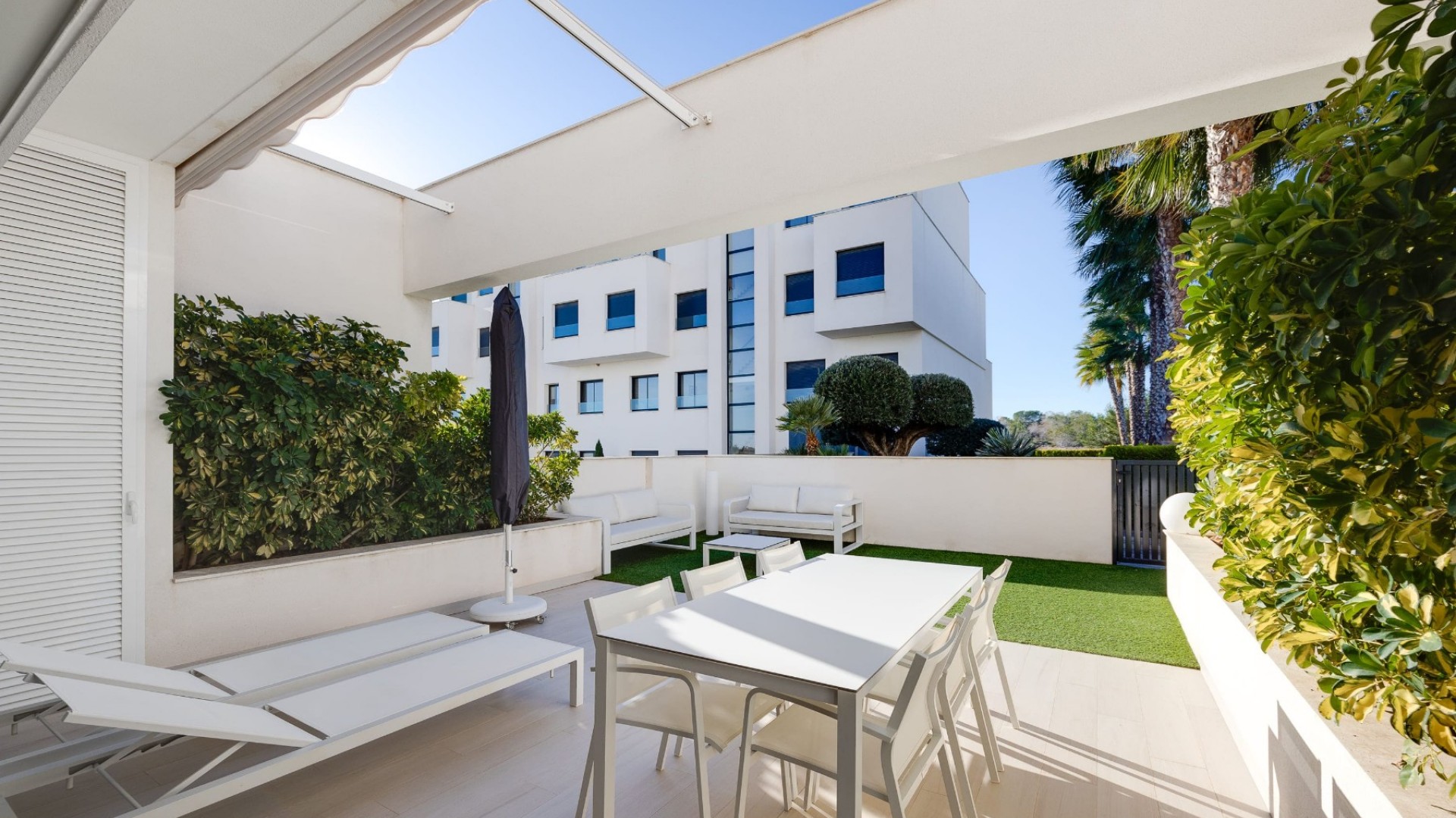 Sprzedaż - Apartament mieszkanie -
Las Colinas Golf Resort