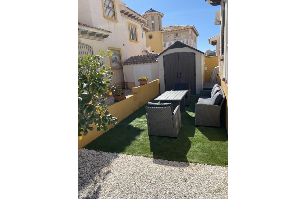 Sprzedaż - Apartament / Mieszkanie -
Lomas de Caboroig - Costa Blanca