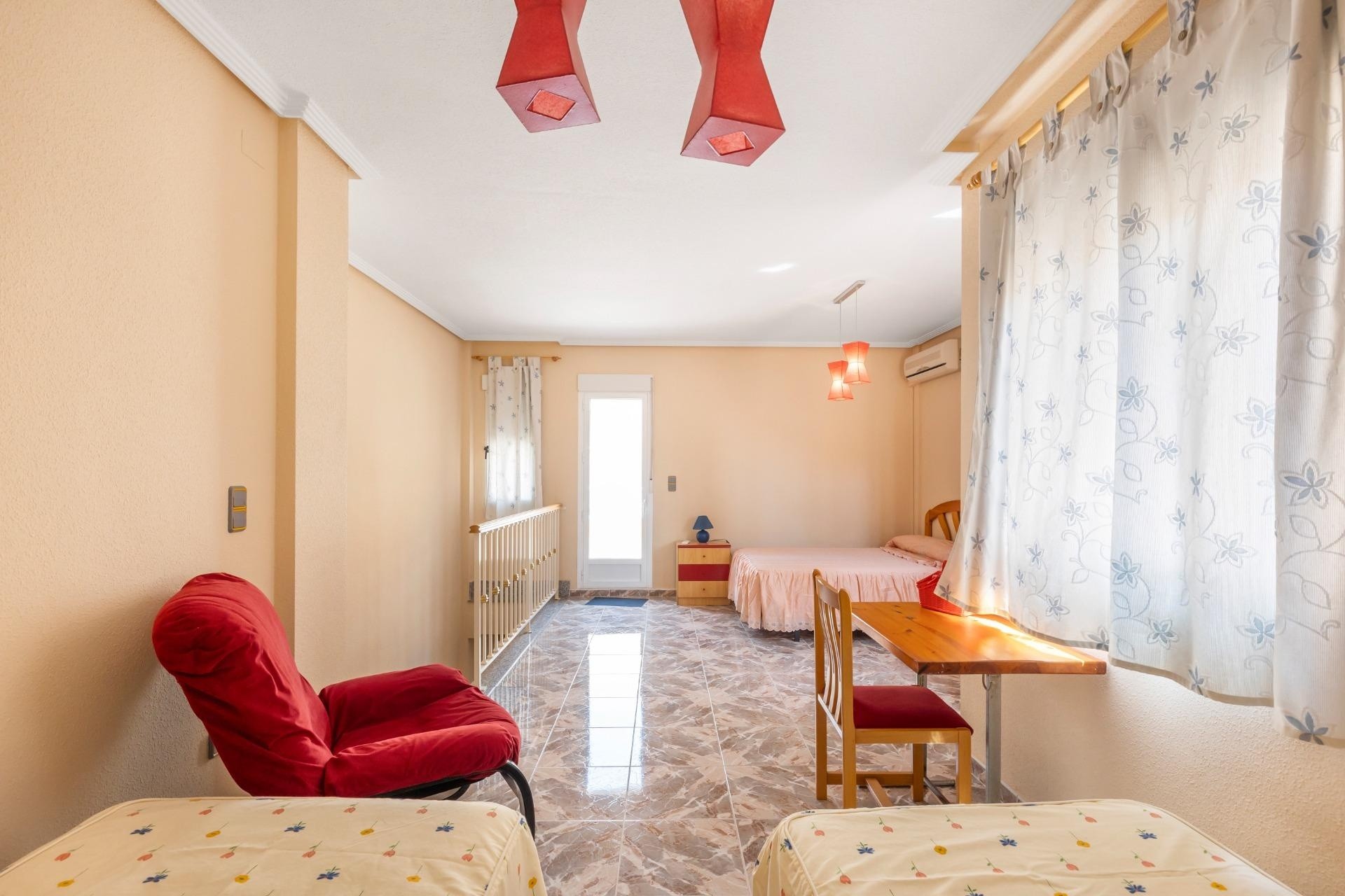 Sprzedaż - Apartament / Mieszkanie -
Los Alcázares - Centro