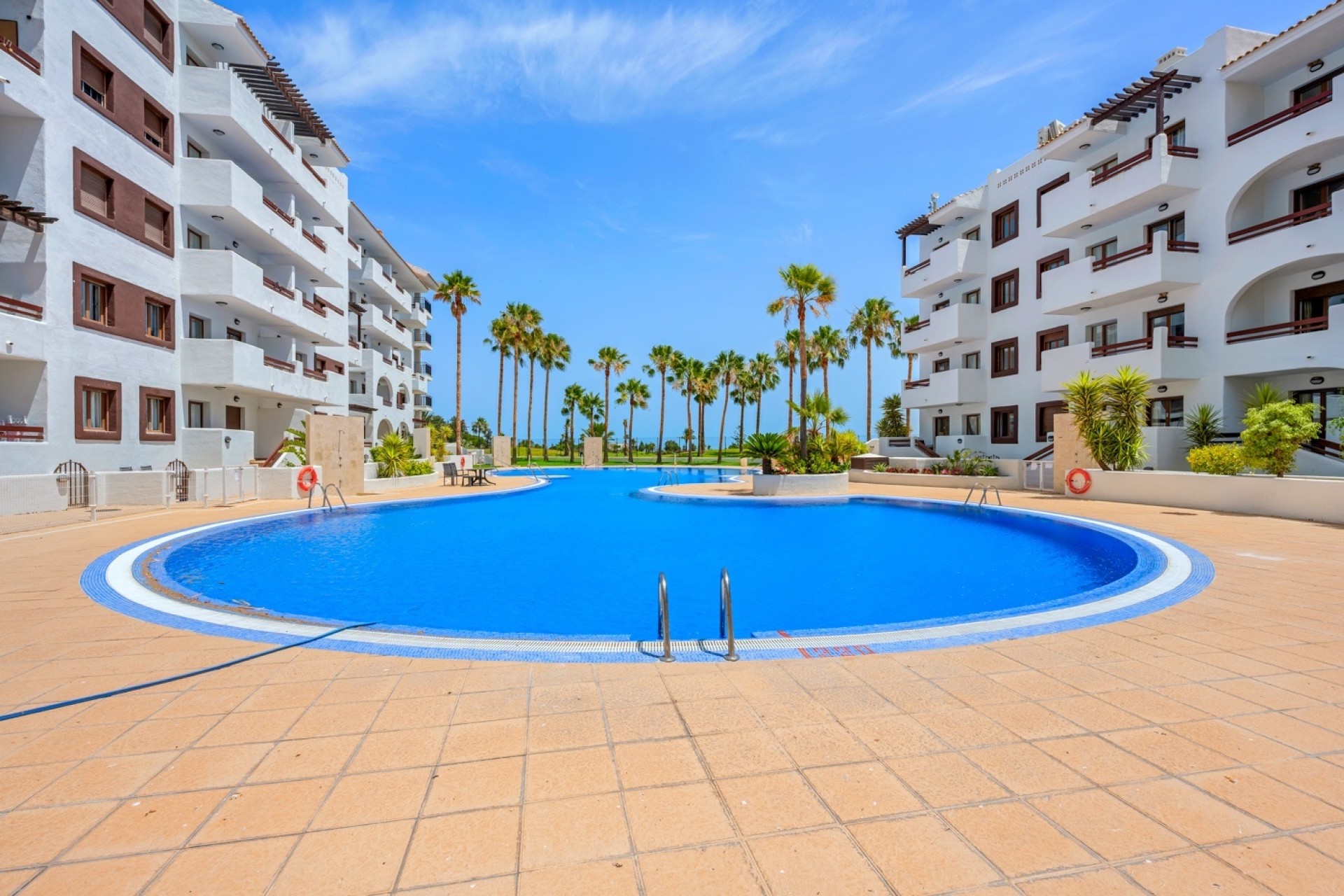 Sprzedaż - Apartament / Mieszkanie -
Los Alcázares - Serena Golf
