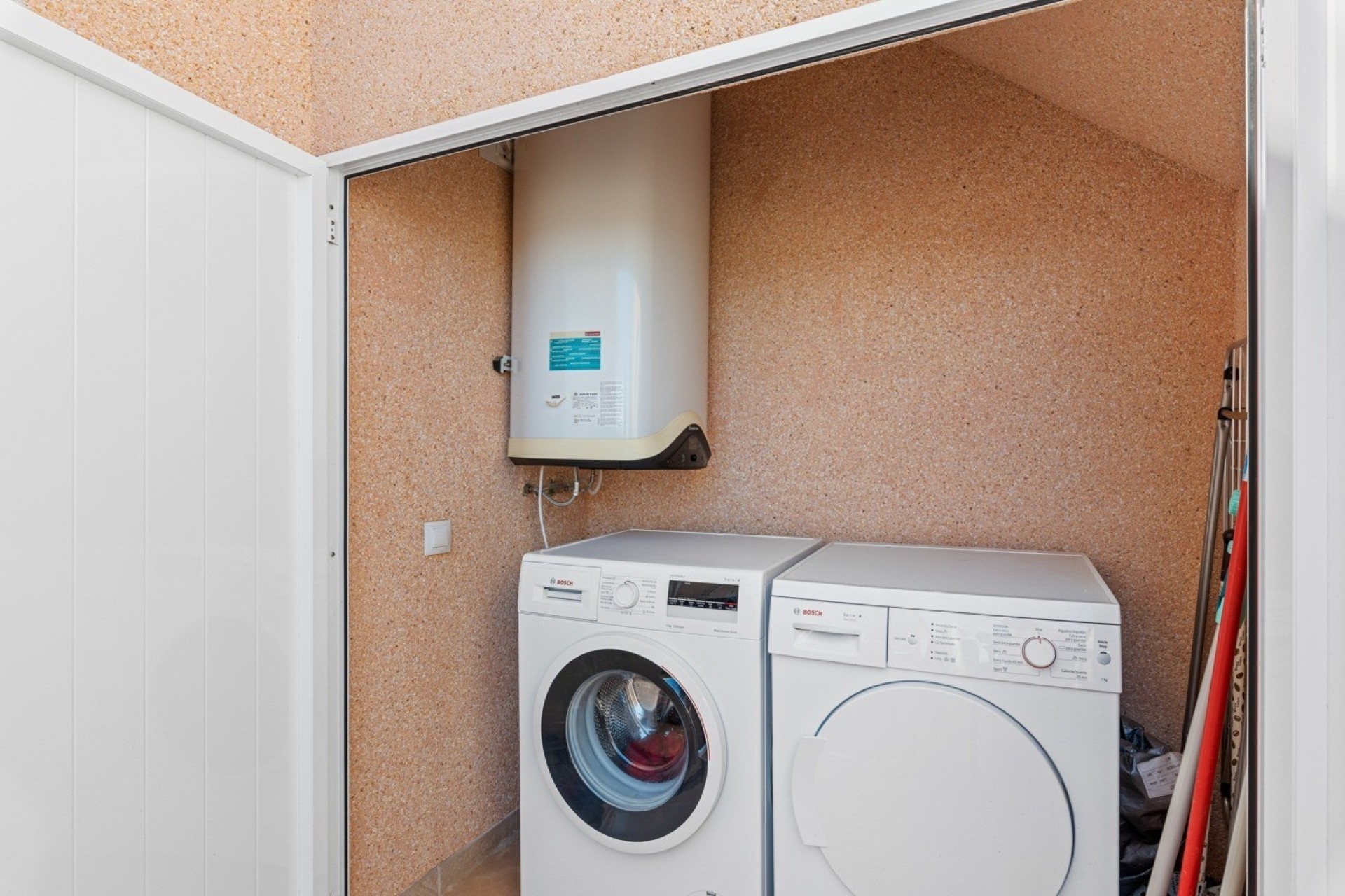 Sprzedaż - Apartament / Mieszkanie -
Los Altos - Torrevieja