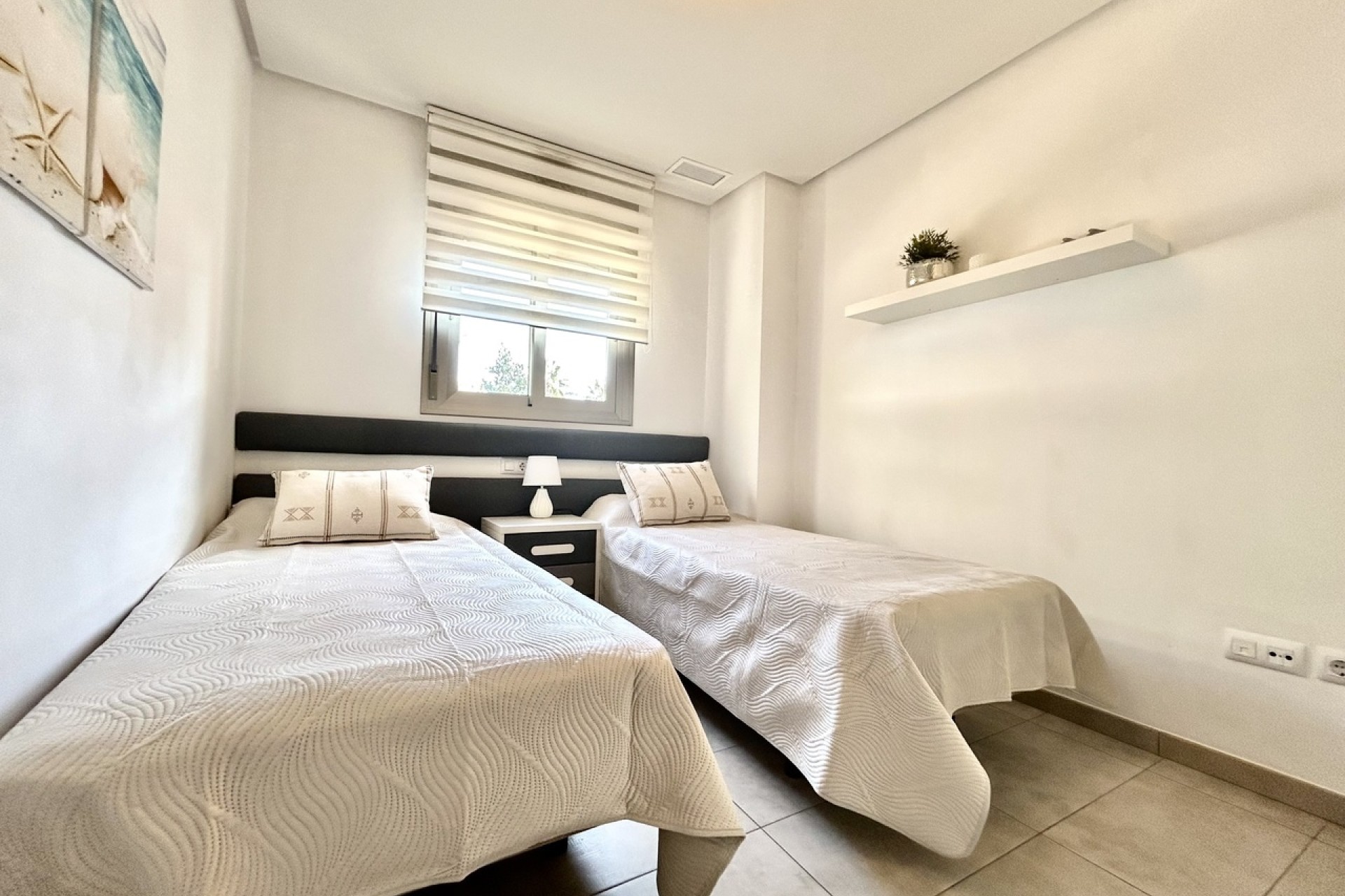 Sprzedaż - Apartament / Mieszkanie -
Los Dolses - Inland