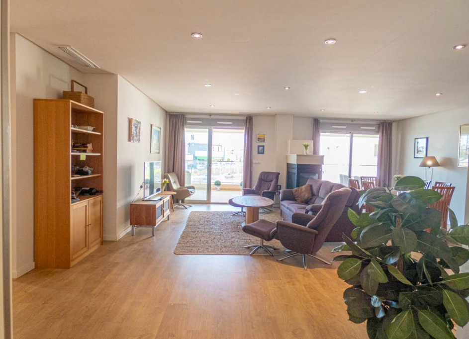 Sprzedaż - Apartament mieszkanie -
Los Dolses