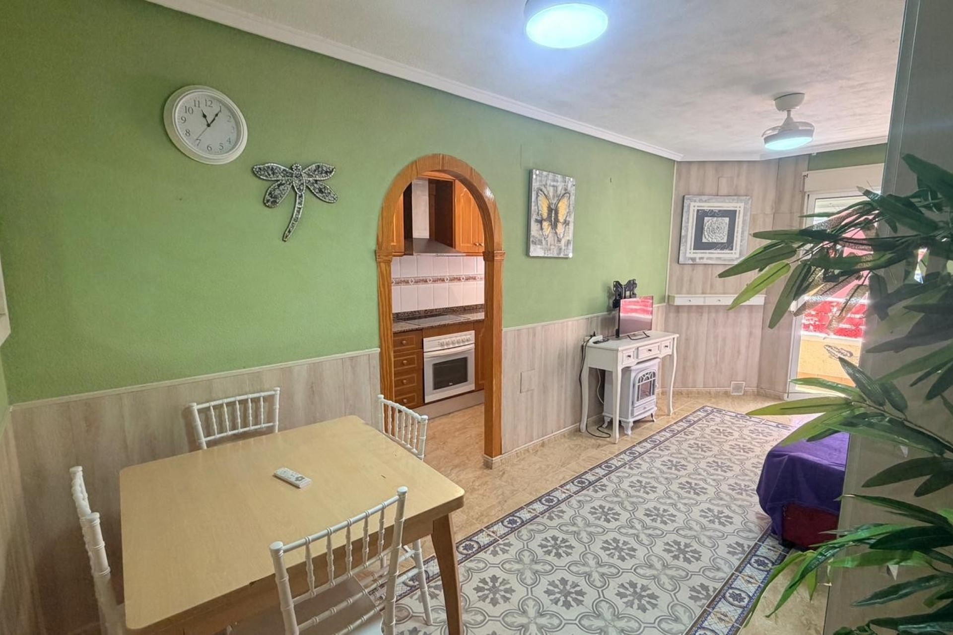Sprzedaż - Apartament / Mieszkanie -
Los Montesinos - Centro