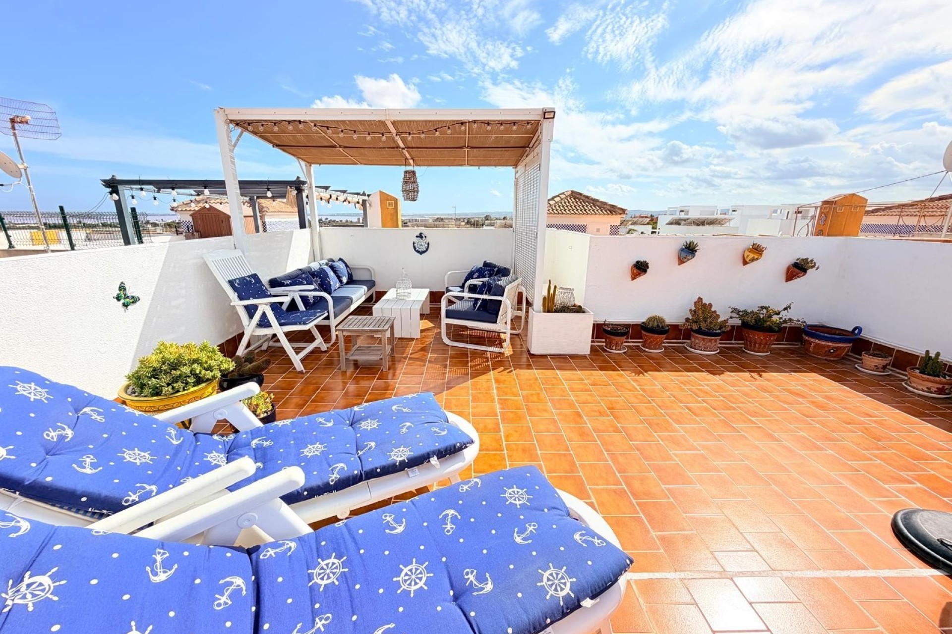 Sprzedaż - Apartament / Mieszkanie -
Los Montesinos - La Herrada
