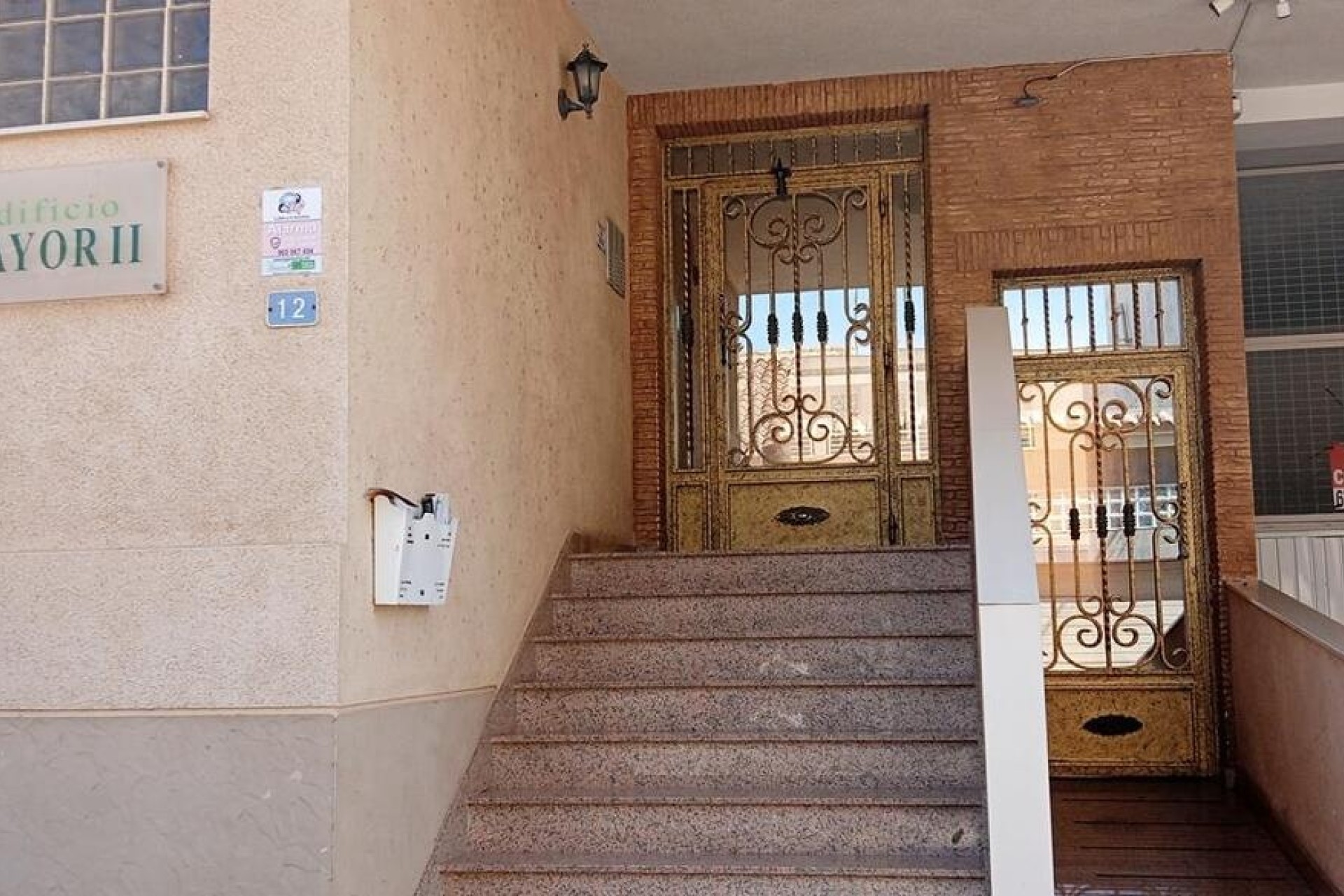 Sprzedaż - Apartament / Mieszkanie -
Los Montesinos - PUEBLO CENTRO